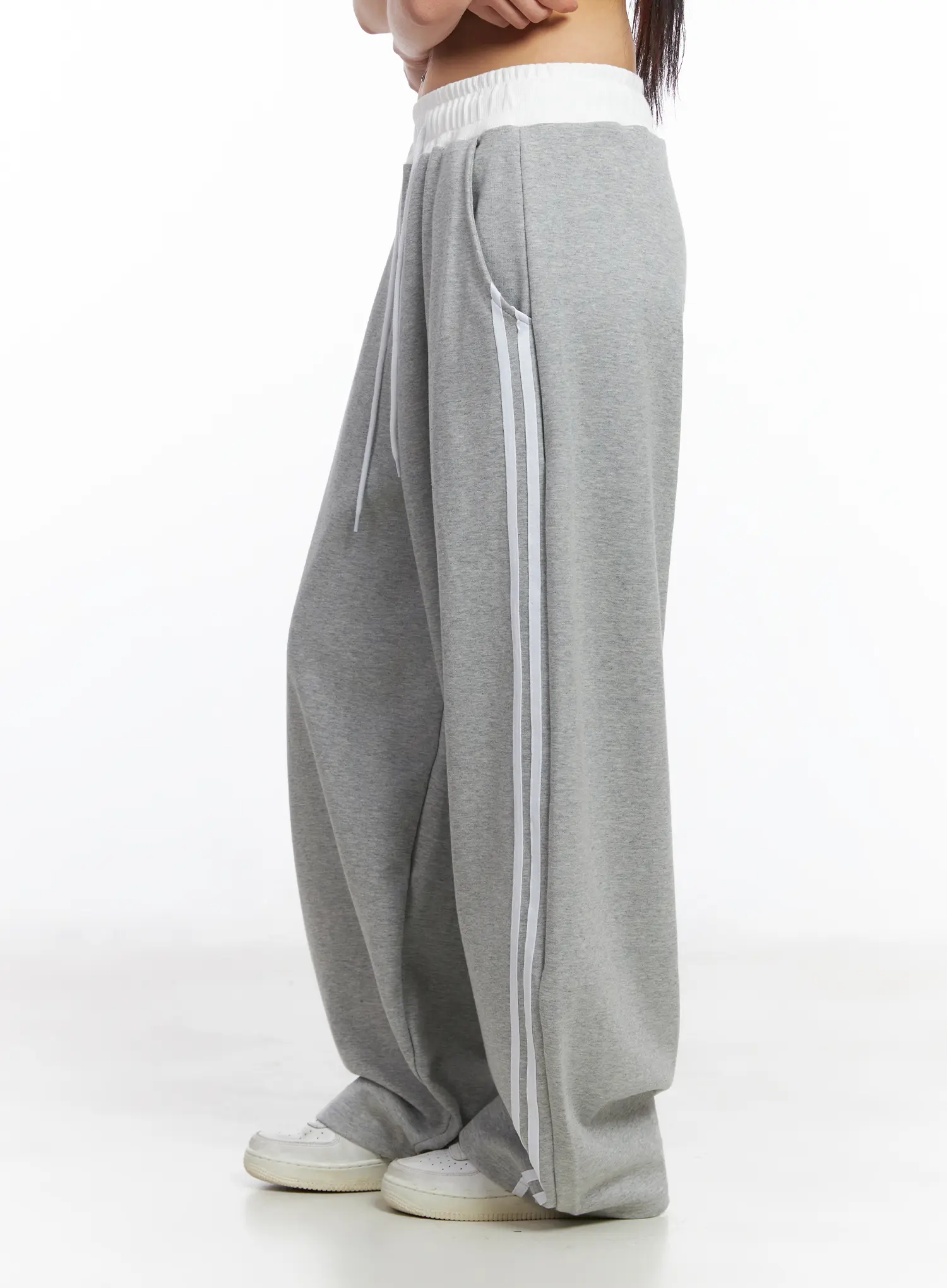Layered Two-Tone Sweatpants CF506 - Image 7