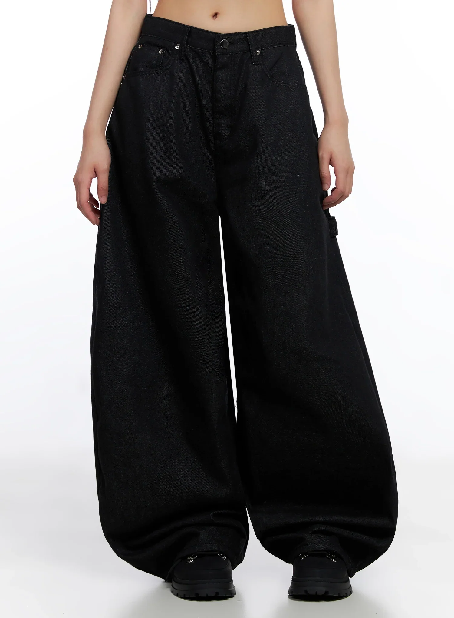 Lea Cross-Patch Baggy Jeans IS525 - Image 10
