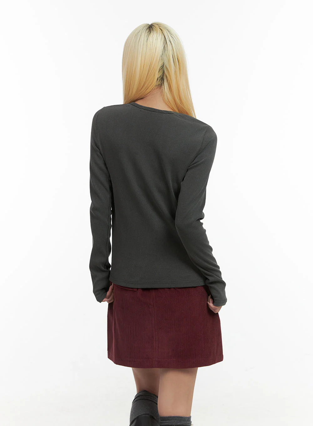 Lettering Long-Sleeve Crop Tee CO415 - Image 6