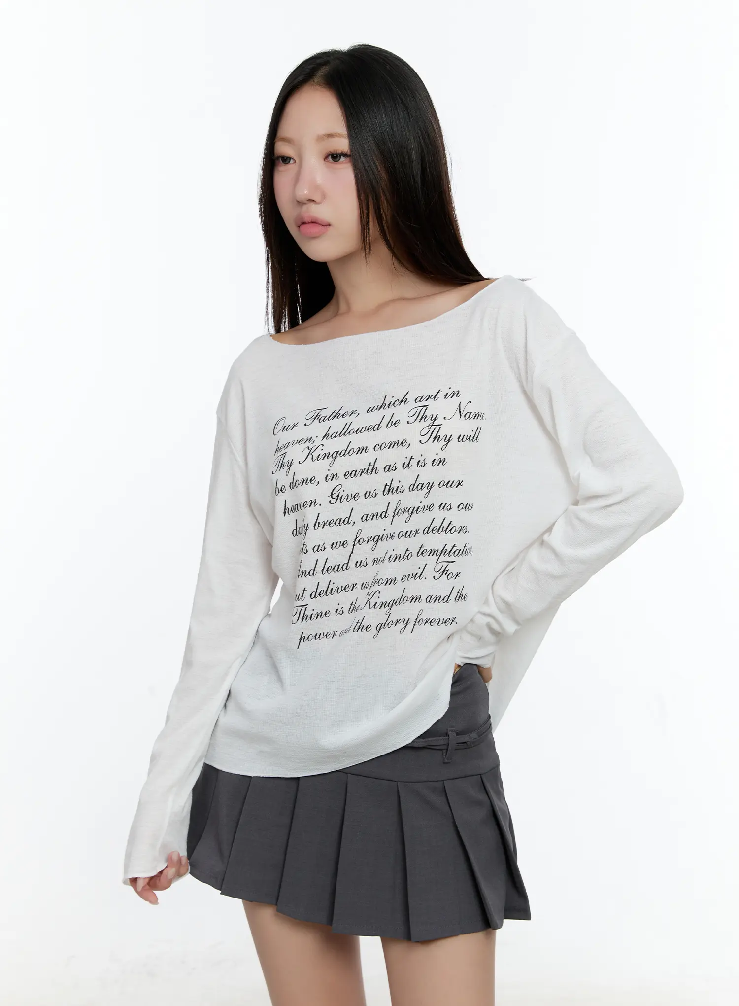 Lettering Off-Shoulder Long Sleeve CS517 - Image 9
