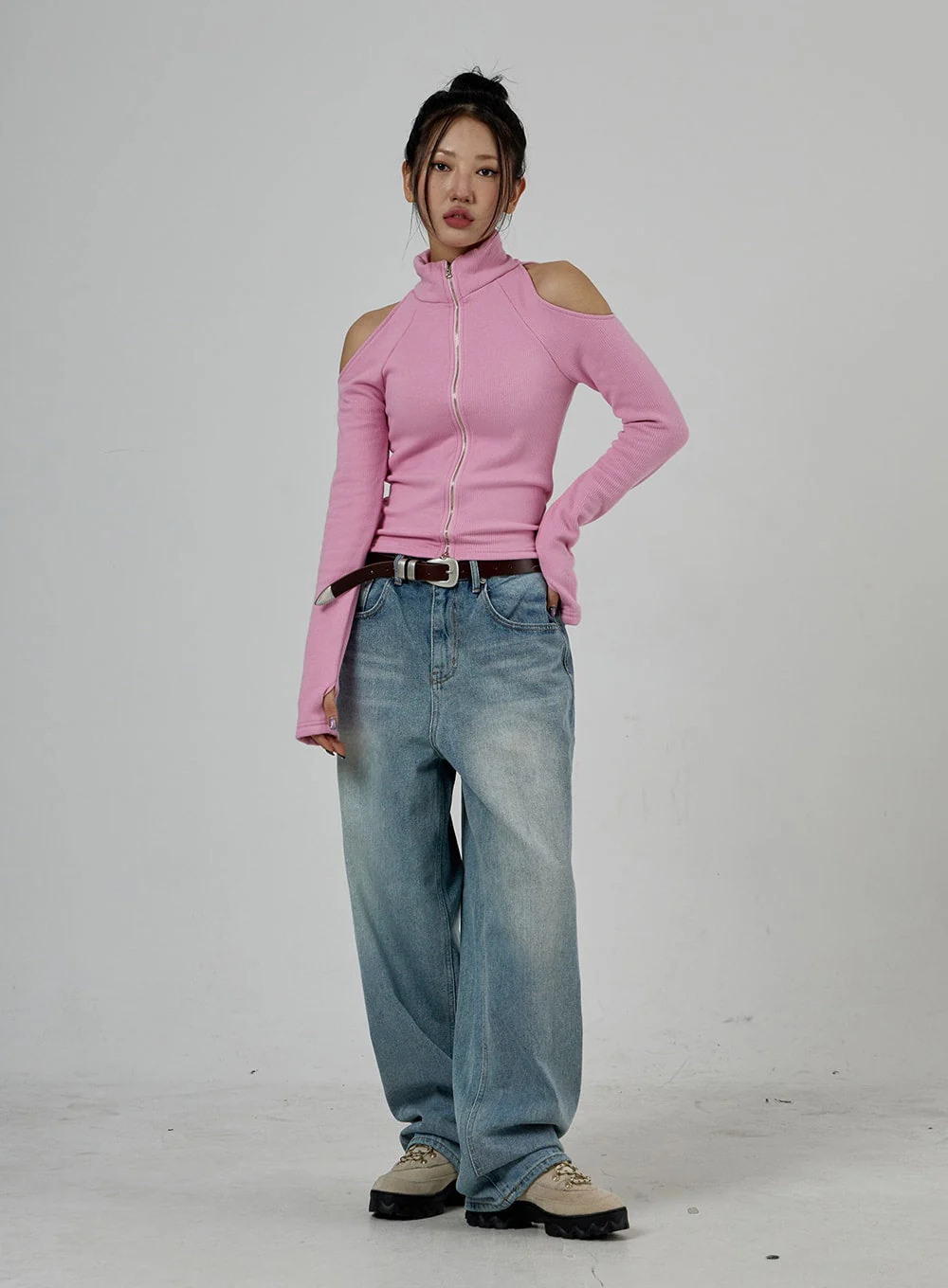 Light Wash Baggy Jeans Unisex CD26 - Image 7