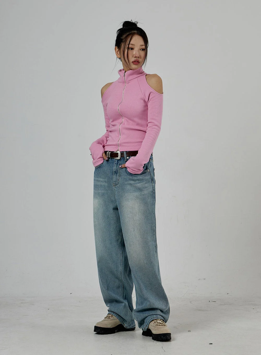 Light Wash Baggy Jeans Unisex CD26 - Image 8