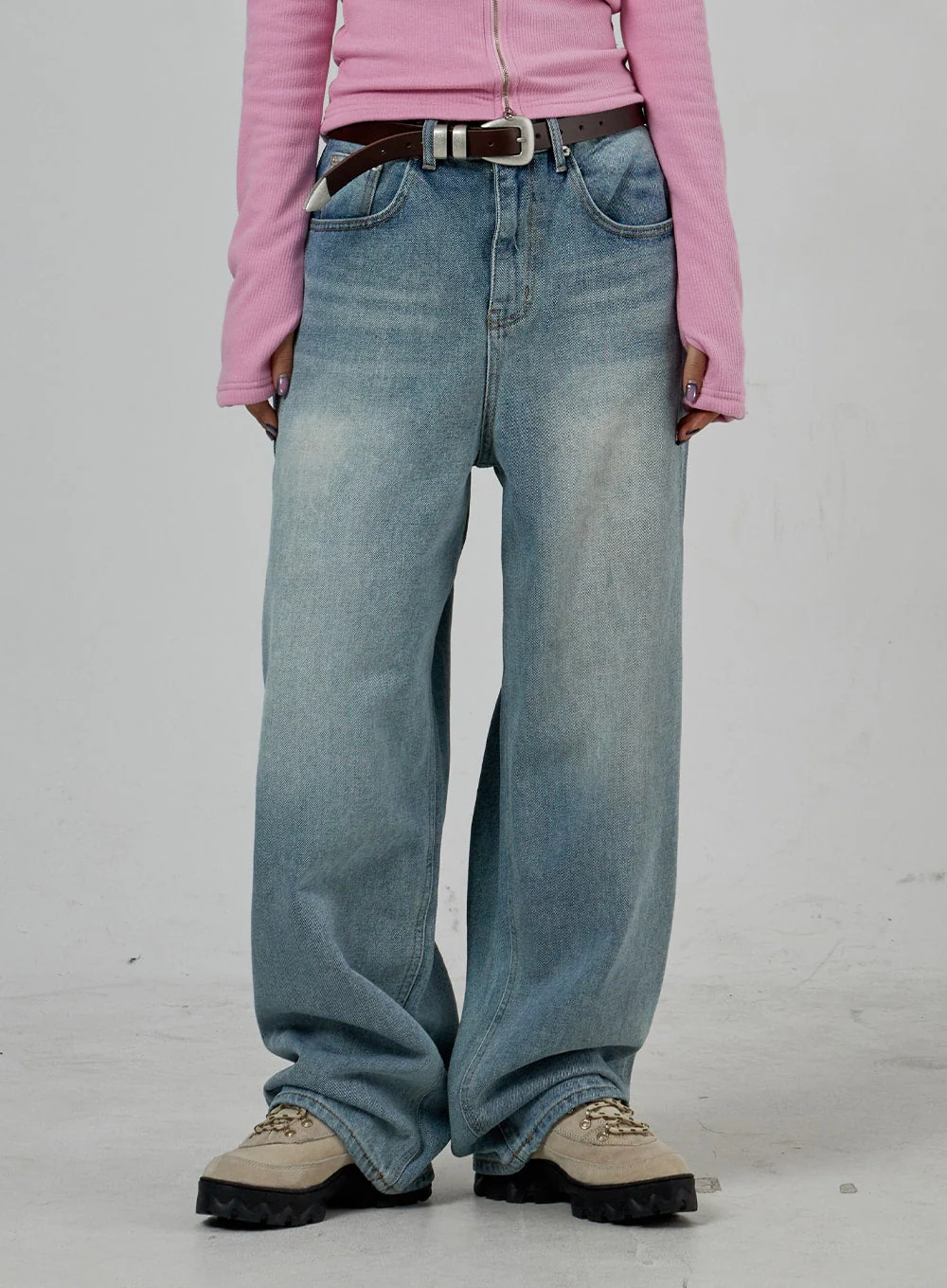 Light Wash Baggy Jeans Unisex CD26 - Image 9