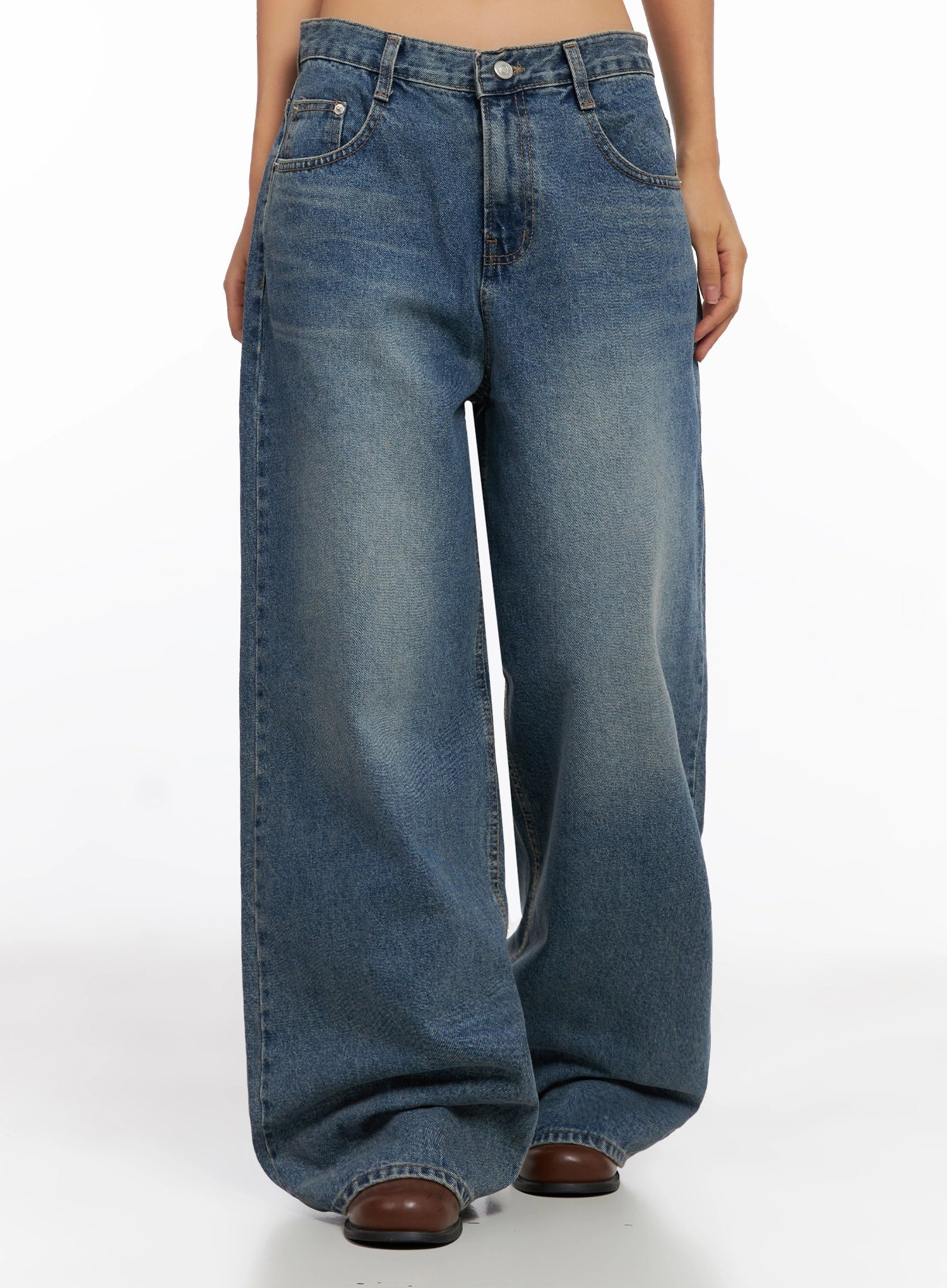 Lilah Wide-Leg Washed Jeans IG527 - Image 2