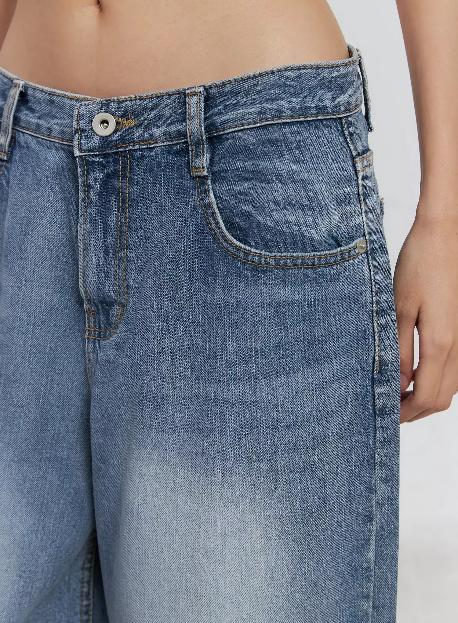 Linda Wide-Leg Jeans IS515 - Image 4