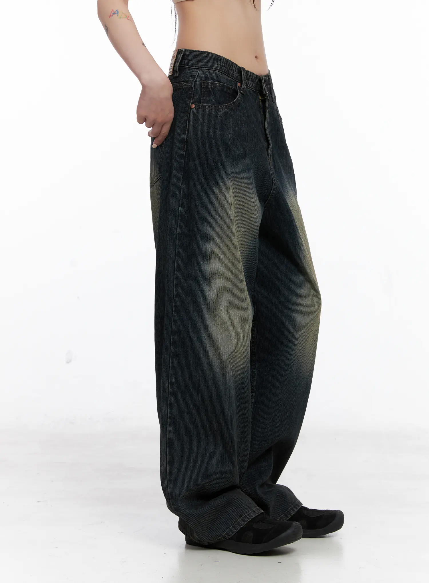 London Faded Baggy Jeans CS510 - Image 4