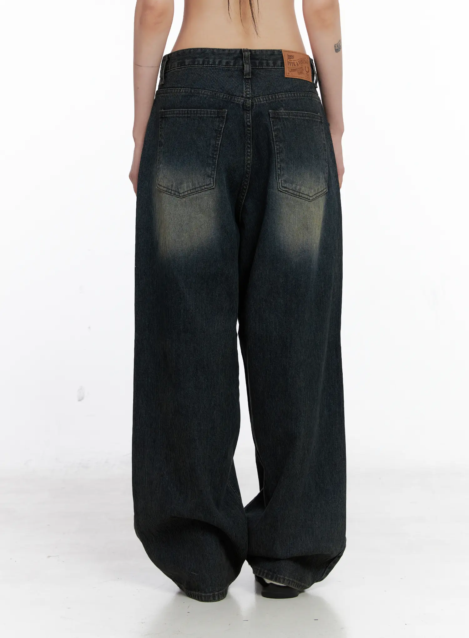 London Faded Baggy Jeans CS510 - Image 6