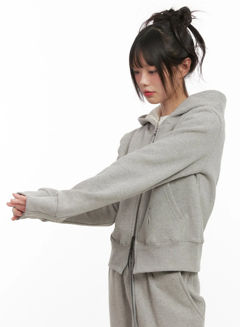 Long Sleeve Zip-Up Cropped Hoodie CJ506 - Image 3