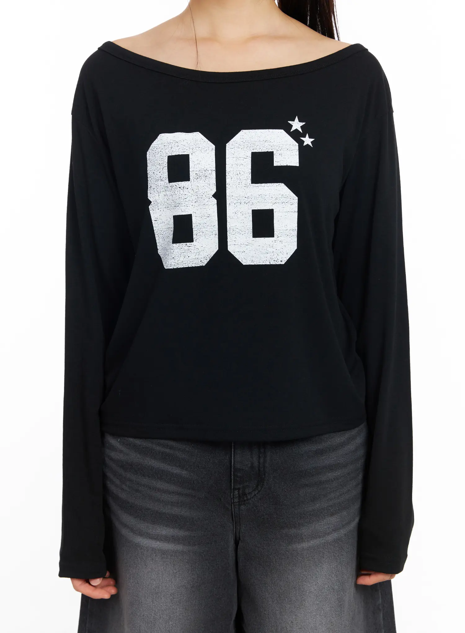 Loose Fit Boat Neck Graphic Long Sleeve Tee CF504 - Image 4