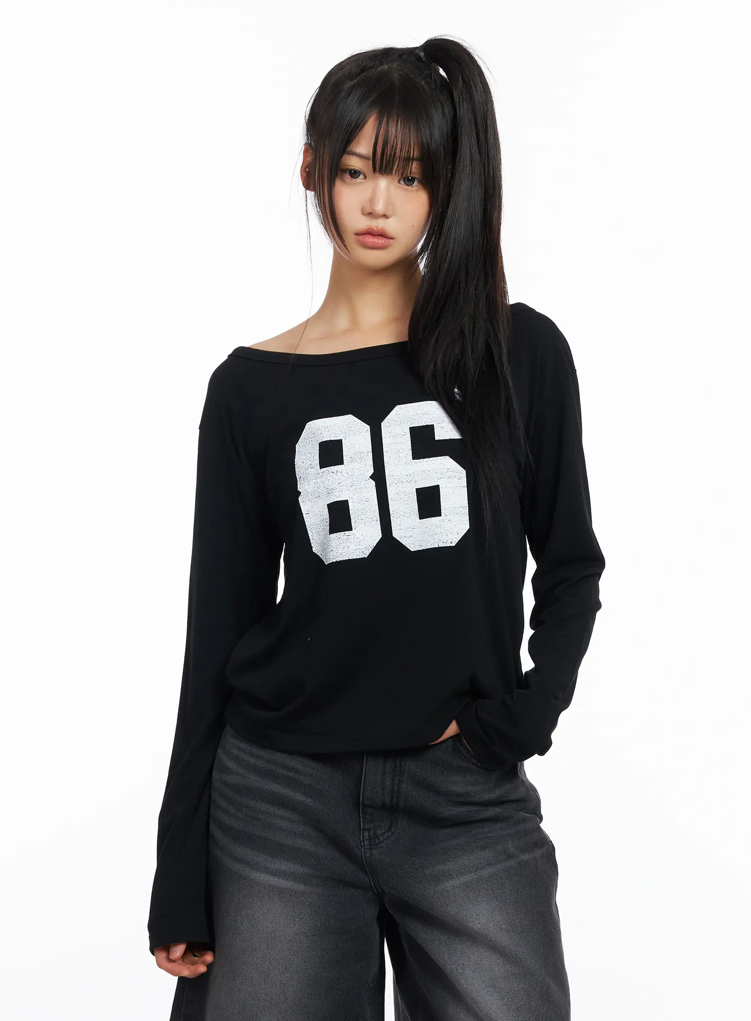 Loose Fit Boat Neck Graphic Long Sleeve Tee CF504 - Image 5