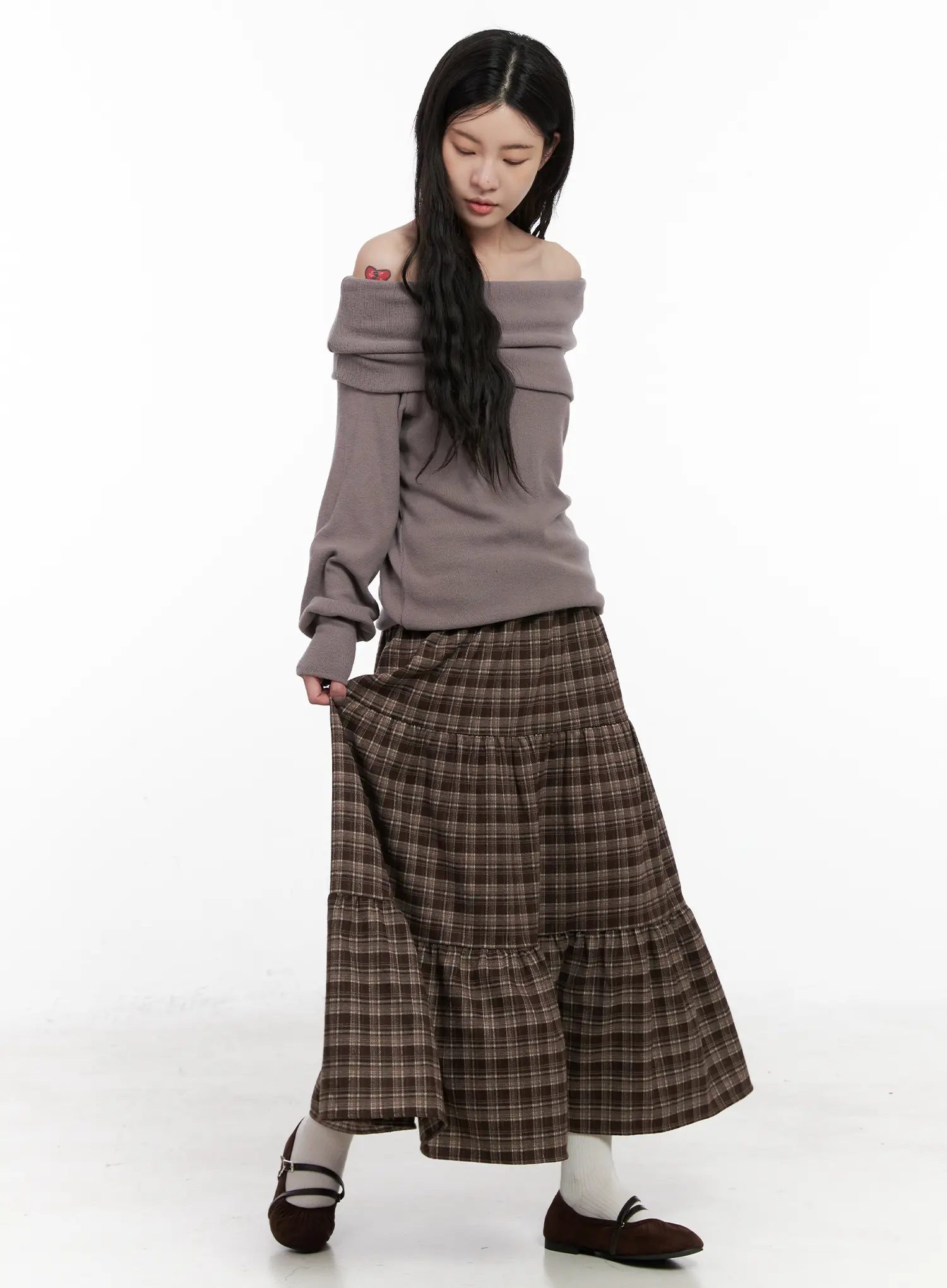 Loose Fit Off-Shoulder Long Sleeve Top CN512 - Image 3