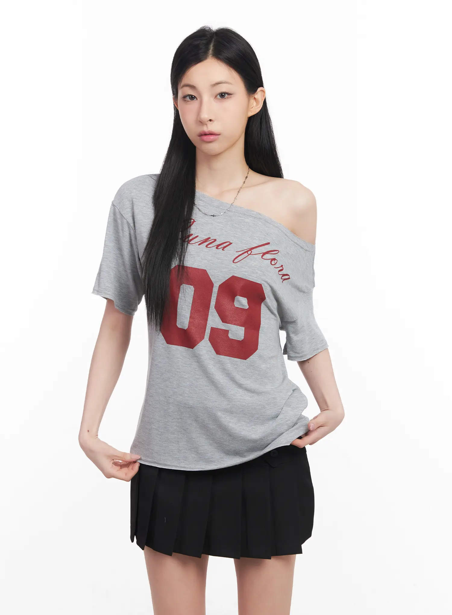 Loose-Fit One-Shoulder Graphic Tee CU511 - Image 2