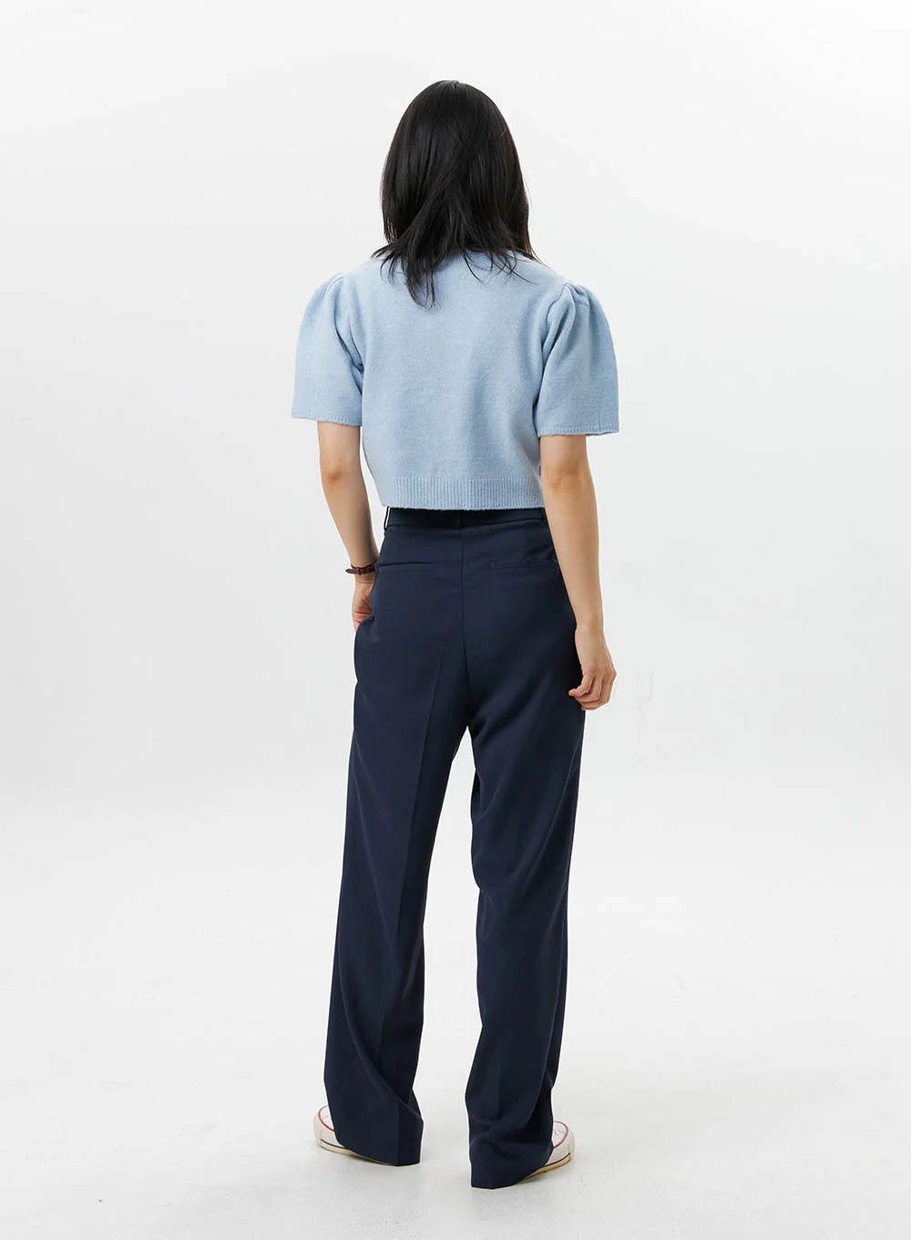 Loose-Fit Pintuck Pants OG318 - Image 9