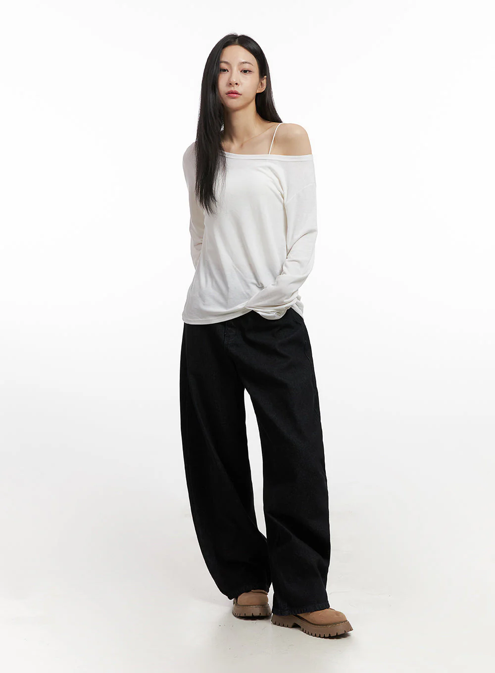 Loose-Fit Unbalanced Top CN426 - Image 2