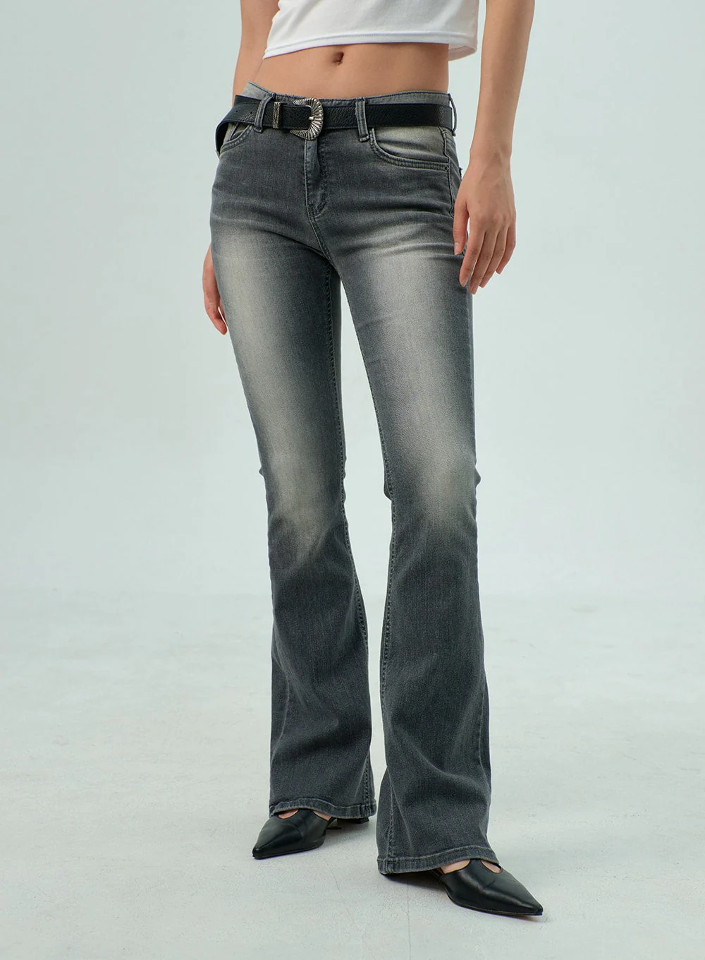 Low Rise Bootcut Jeans CY326 - Image 2