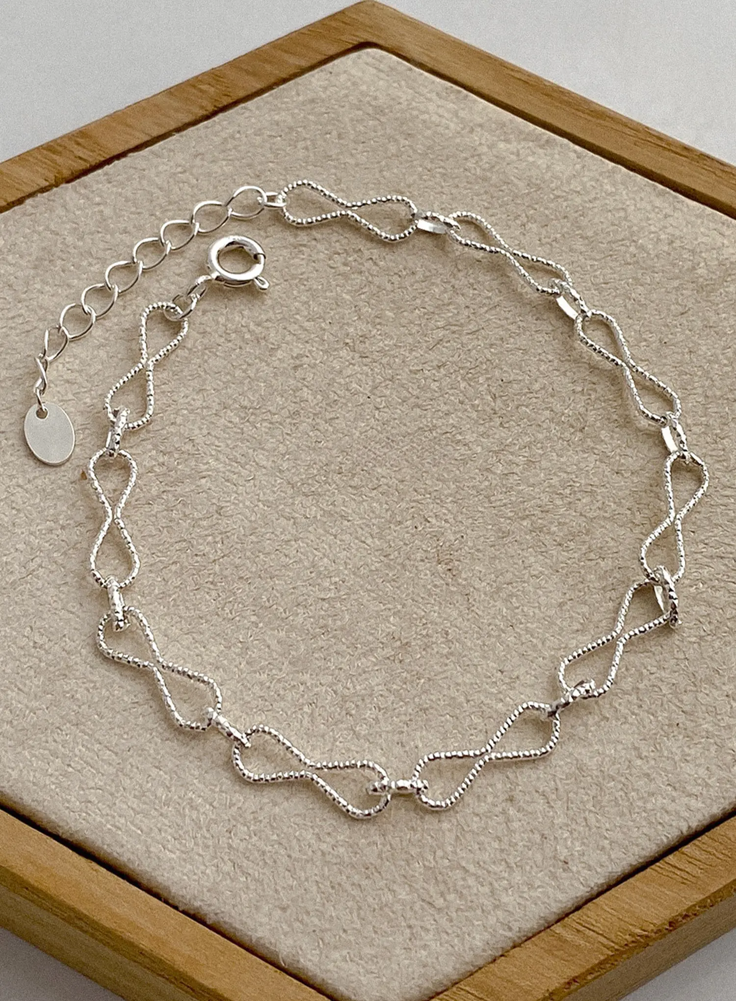 McCullers Infinity Link Bracelet IU506 - Image 2