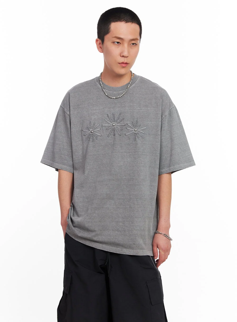 Men’s Studded Daisy T-Shirt IU503 - Image 3