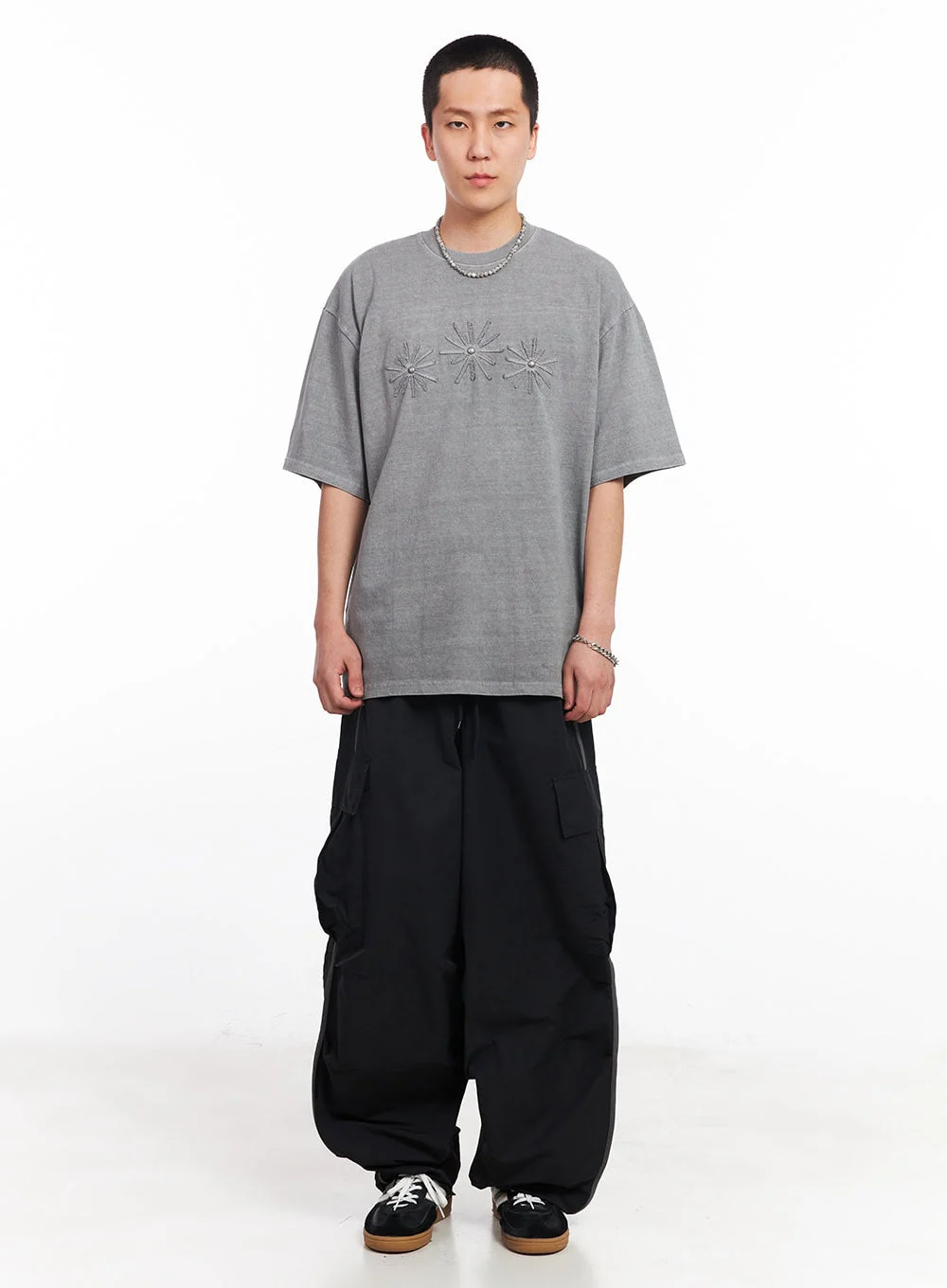 Men’s Studded Daisy T-Shirt IU503 - Image 7