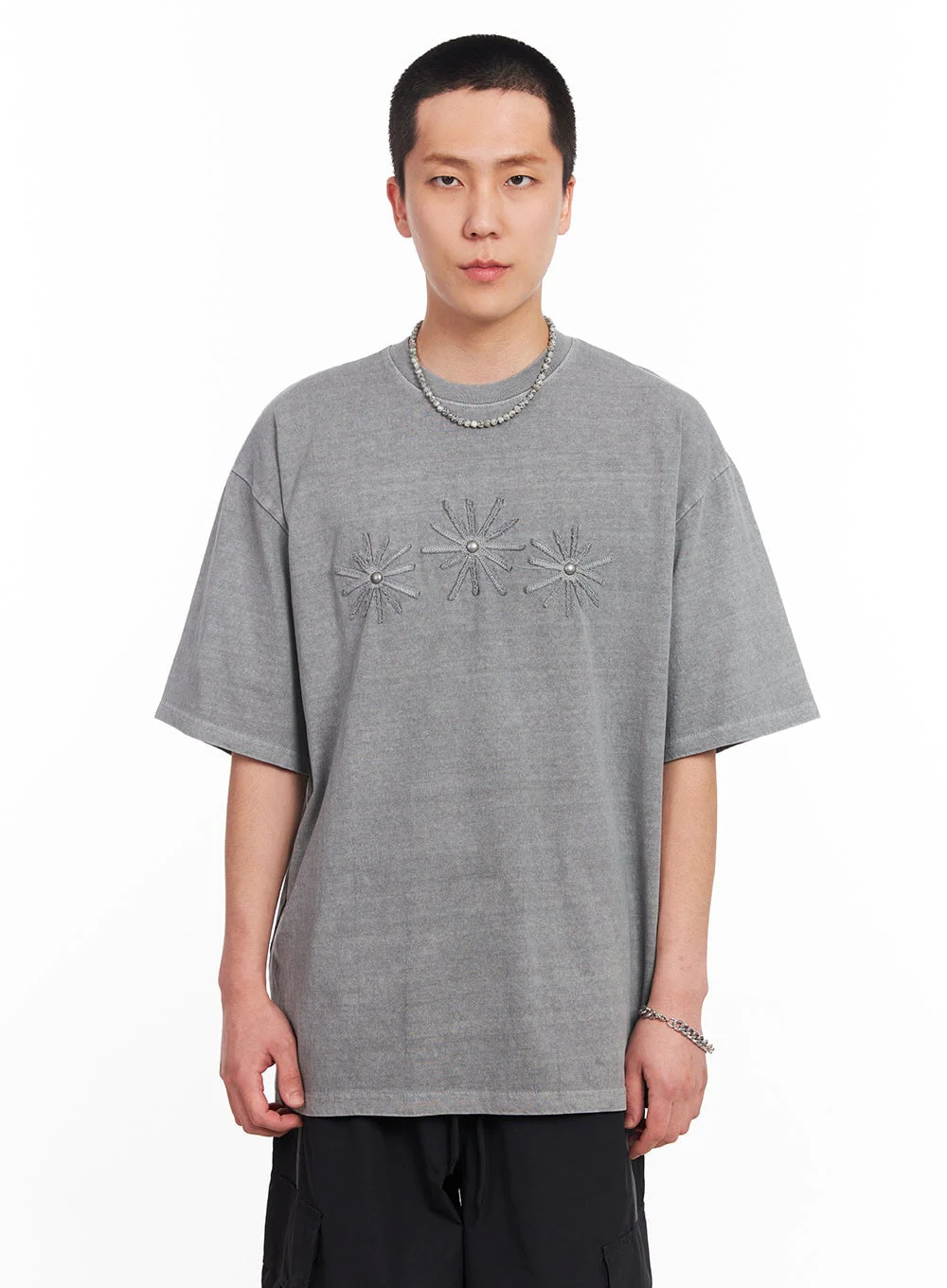 Men’s Studded Daisy T-Shirt IU503 - Image 9
