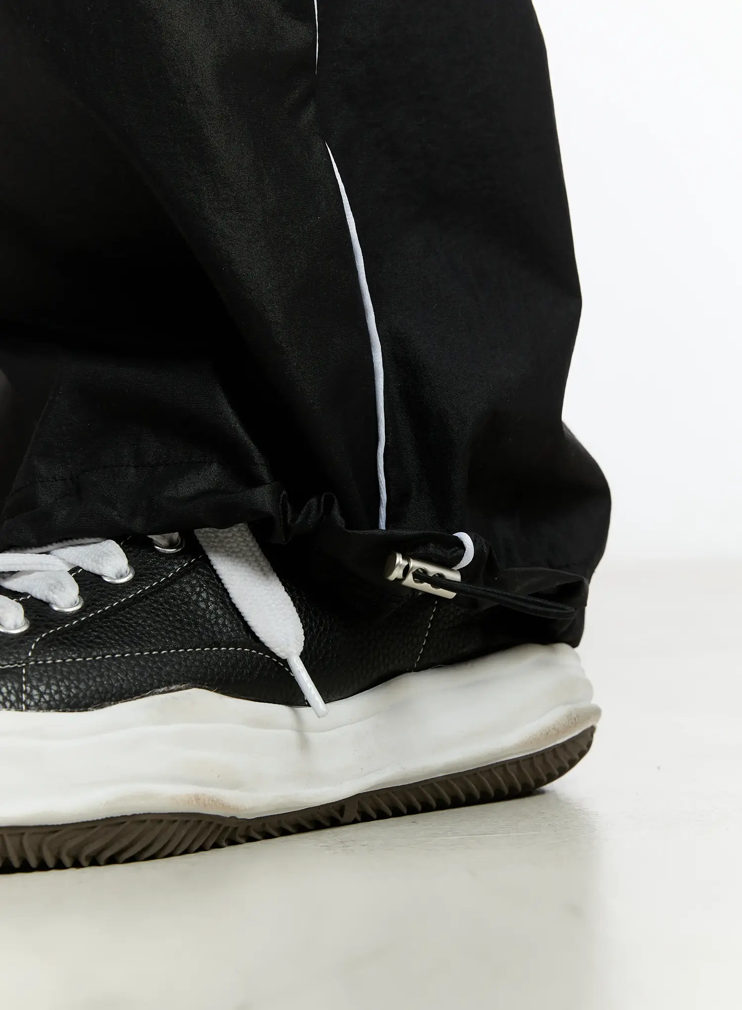 Men's 09 Graphic Nylon Drawstring Pants IM503 - Image 7