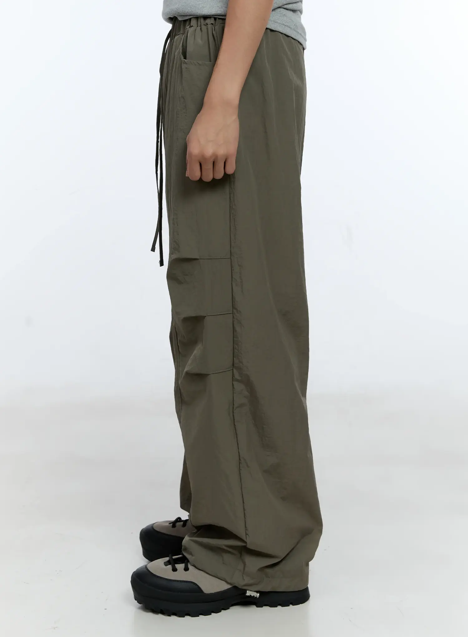 Men's 95 Parachute Pants IG519 - Image 6