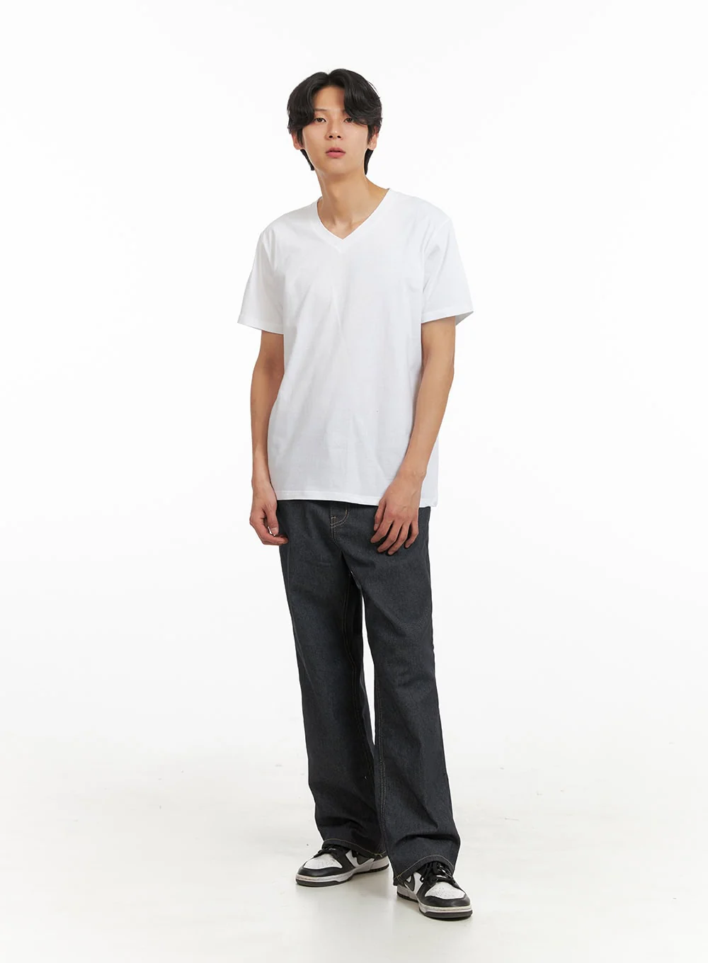 Men's Basic V-Neck T-Shirt (White) IY424 - Image 2