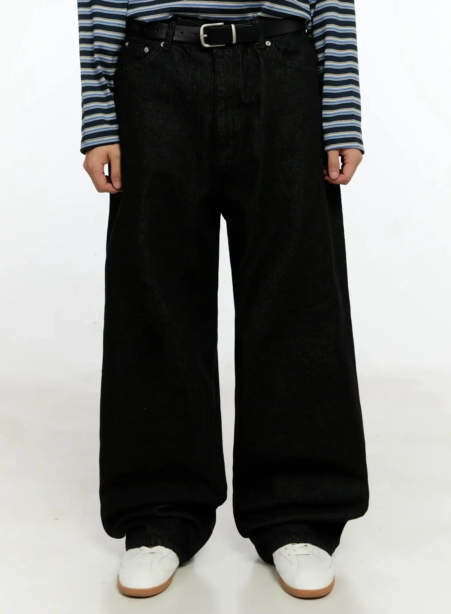 Men's Black Wide-Leg Jeans IN525