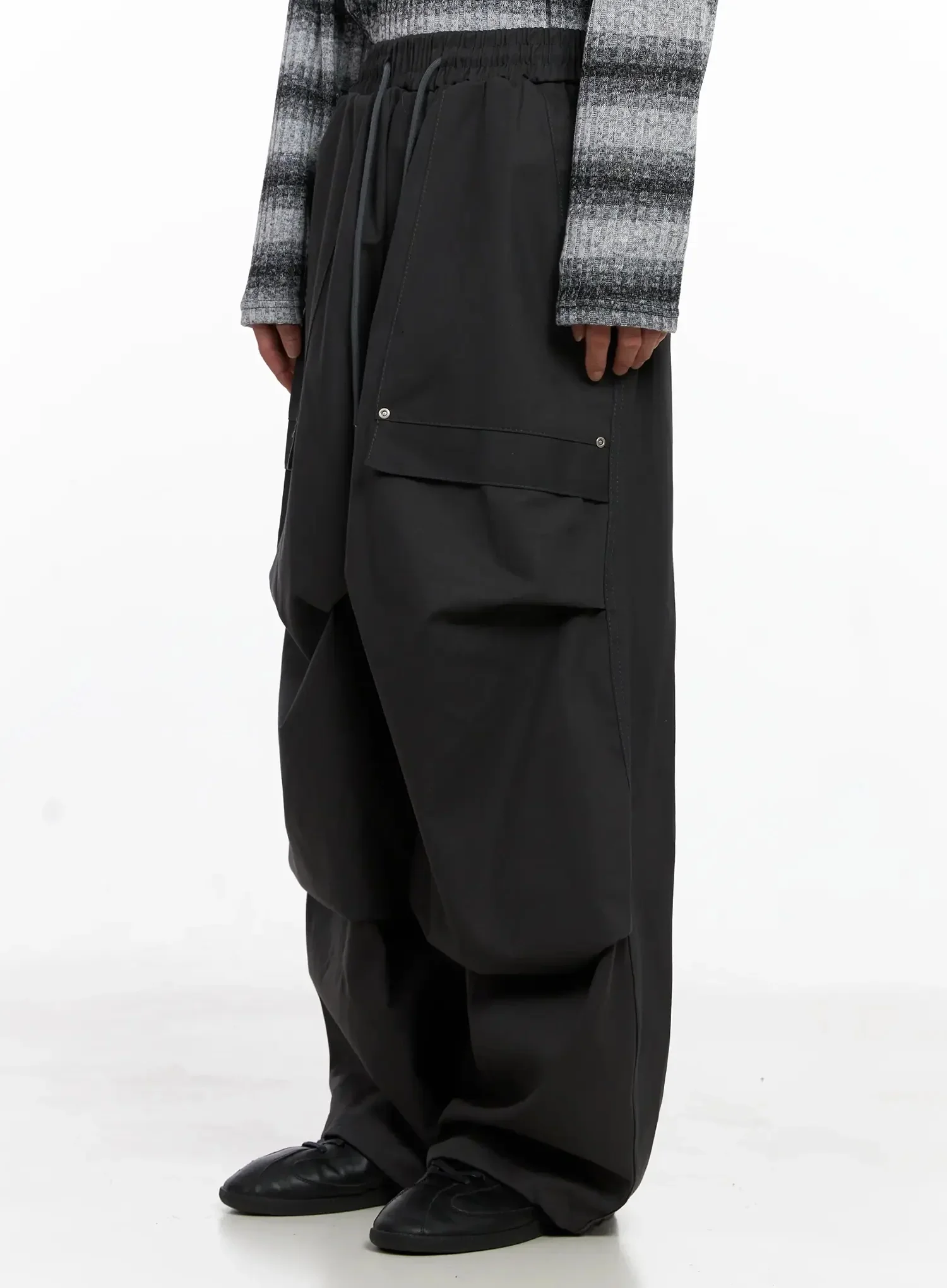 Men's Cargo Balloon Pants IO516 - Image 6