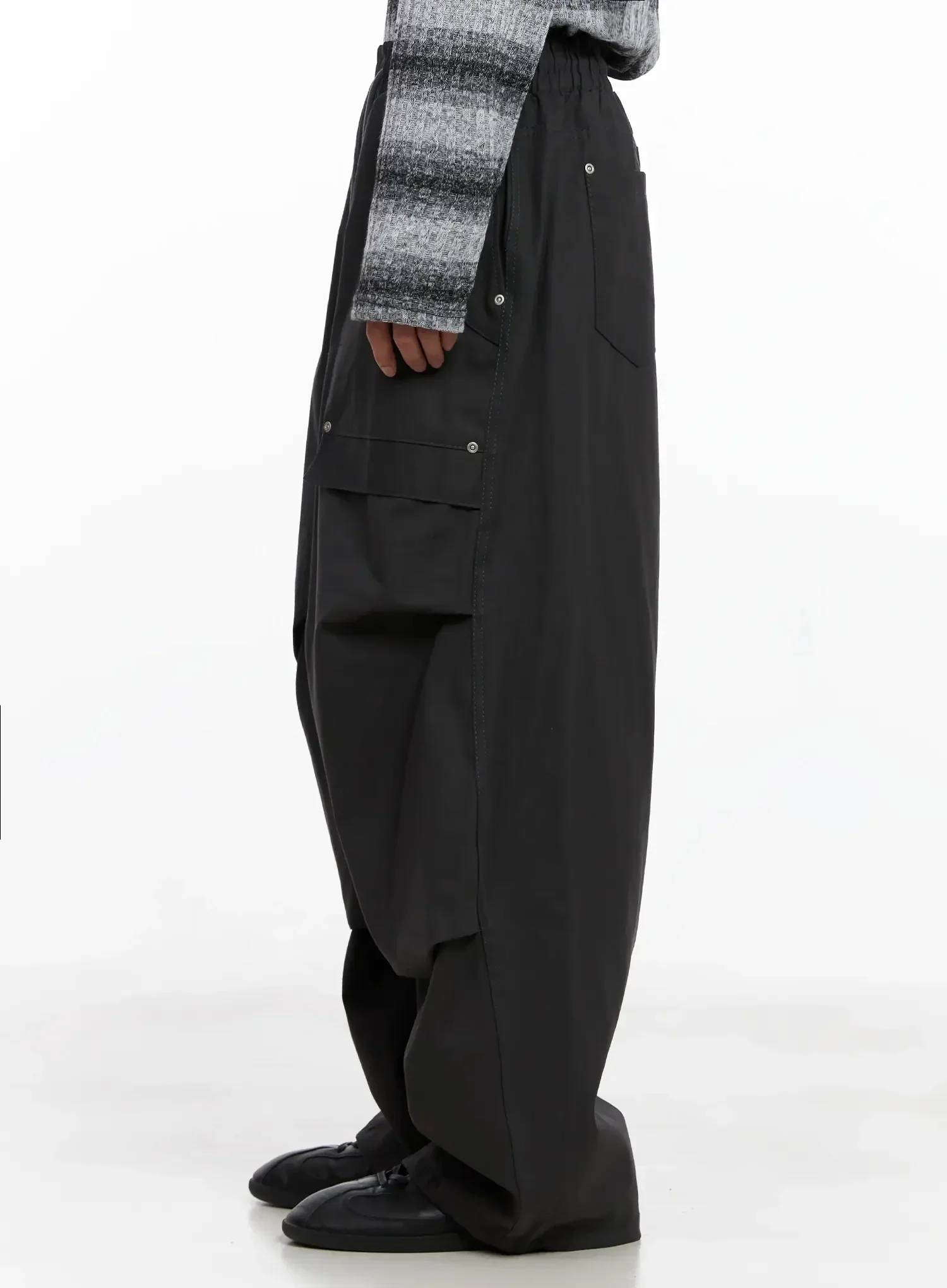 Men's Cargo Balloon Pants IO516 - Image 7