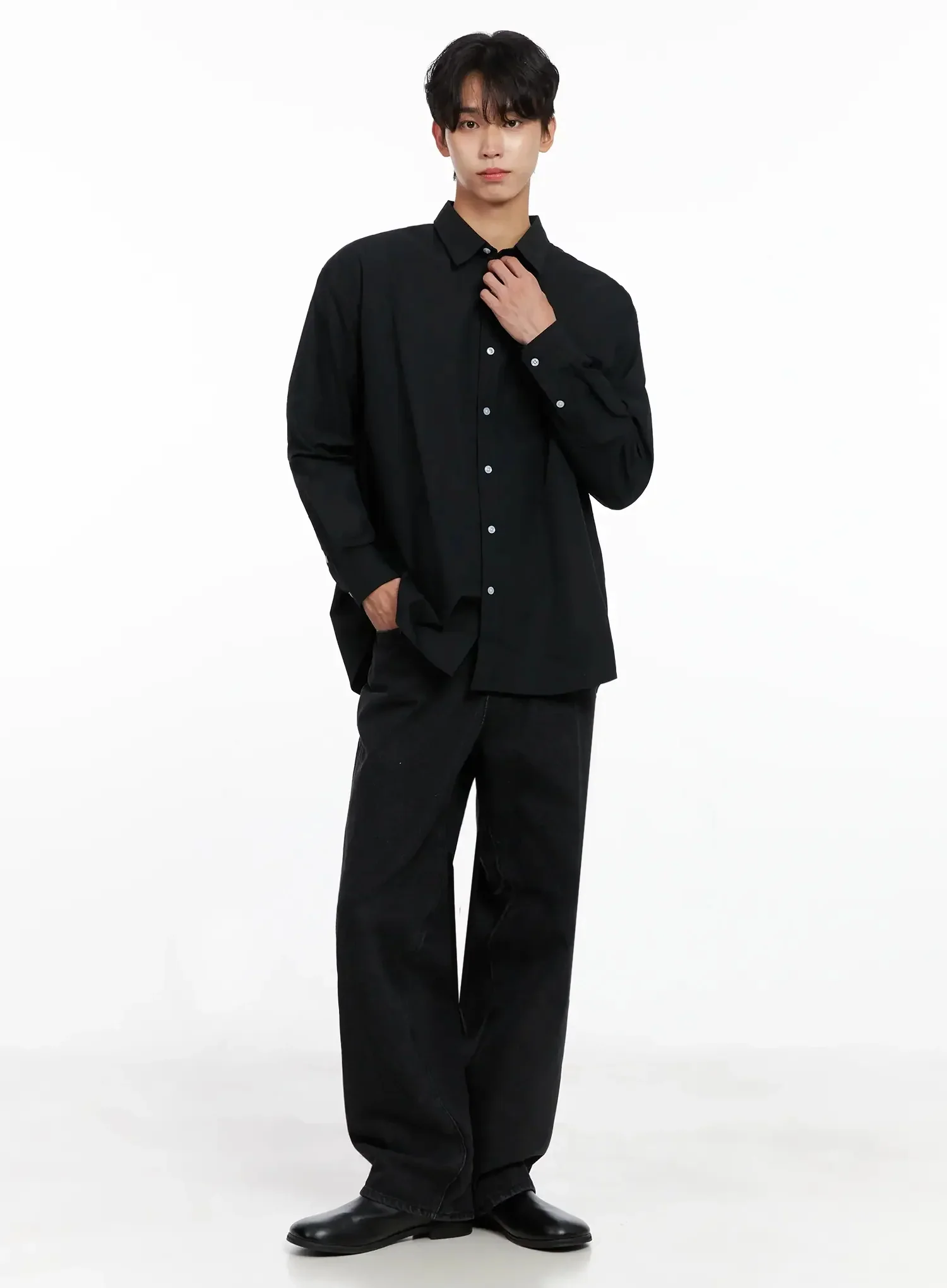 Men's Classic Button-Up Shirt IO517 - Image 2