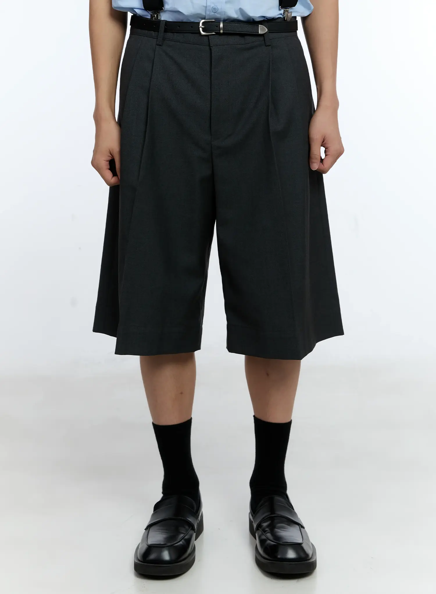 Men's Classic Pleated Bermuda Shorts IG519