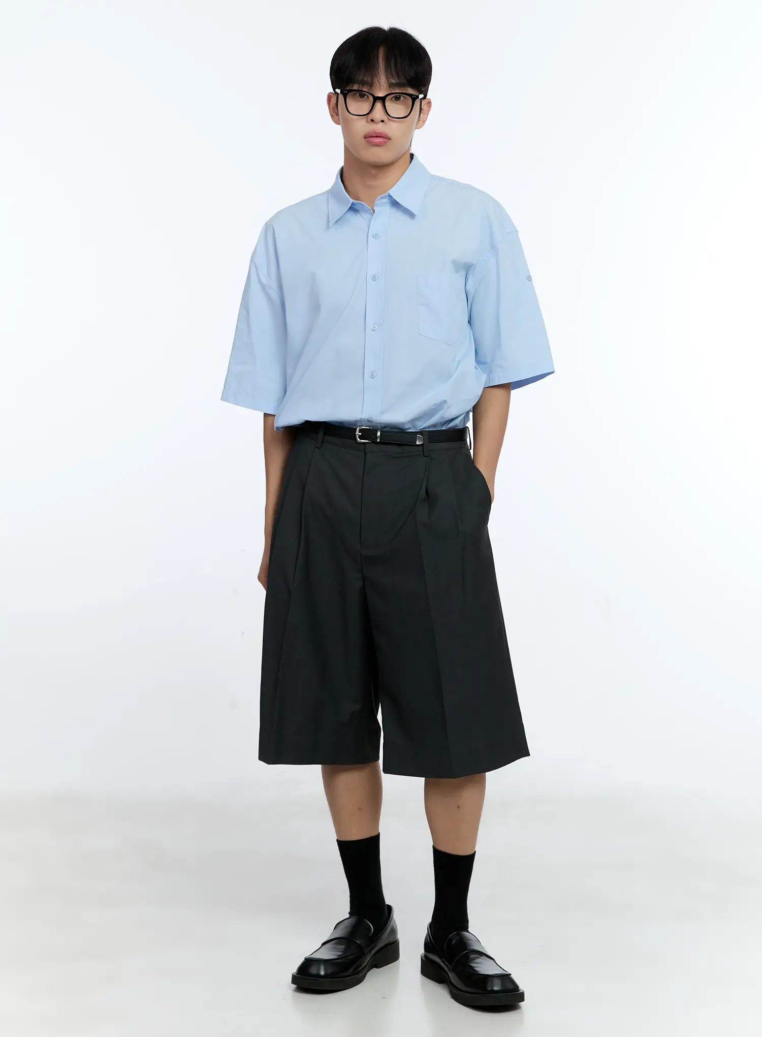 Men's Classic Pleated Bermuda Shorts IG519 - Image 12