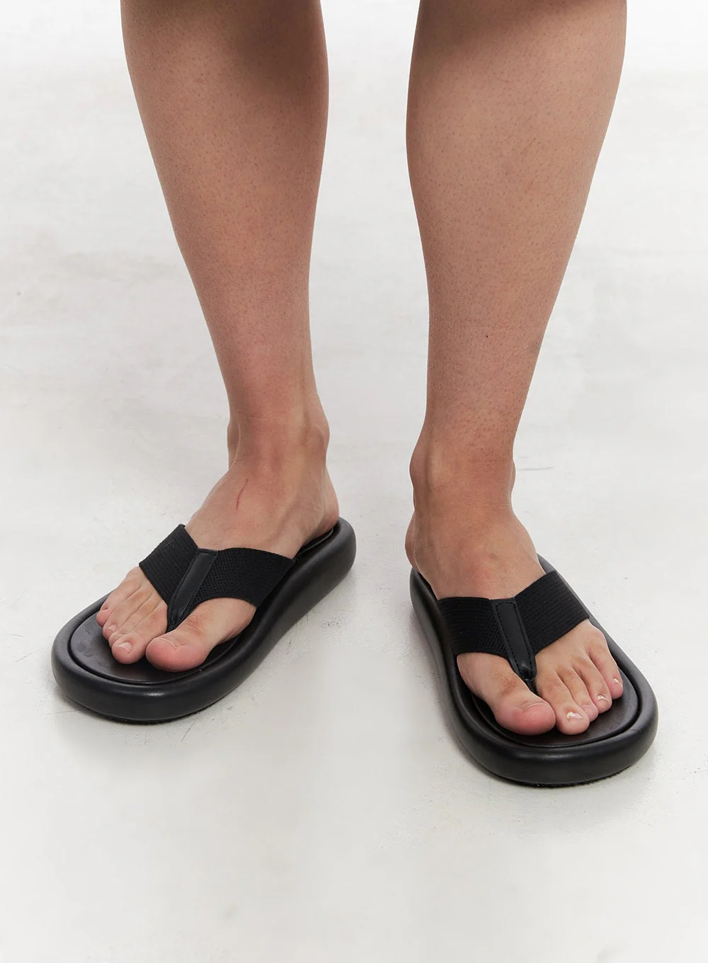 Men's Comfy Flip-Flops IY522 - Image 3