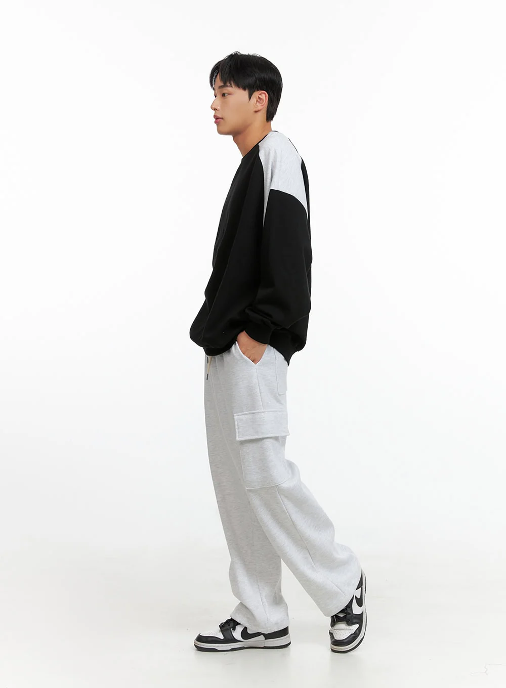 Men's Cozy Contrasting Crewneck Sweatshirt (Black) IU414 - Image 5