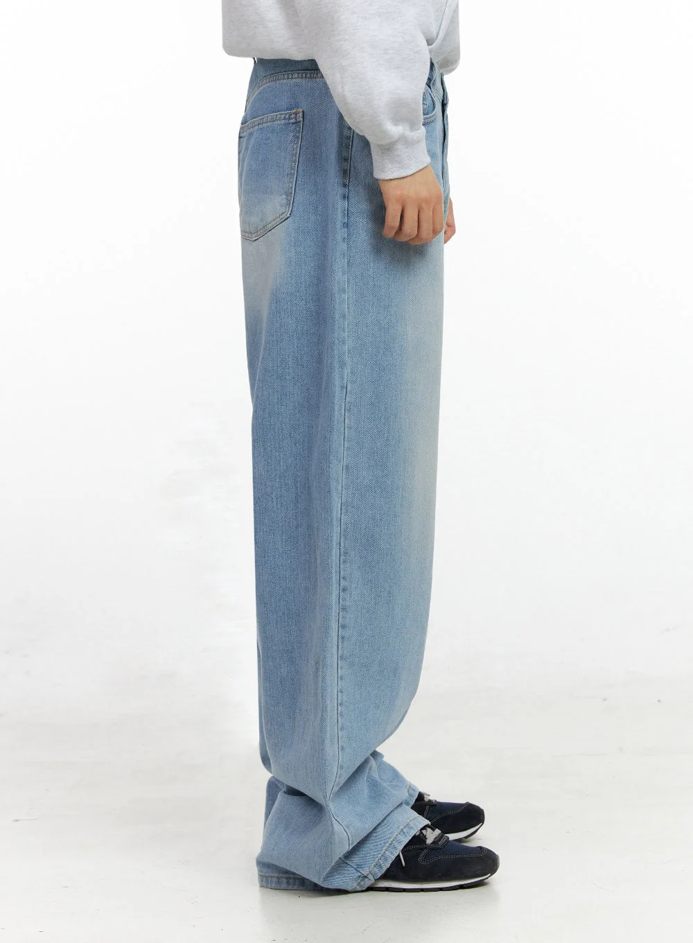 Men's Denim Dream Wide Fit Jeans IN422 - Image 4