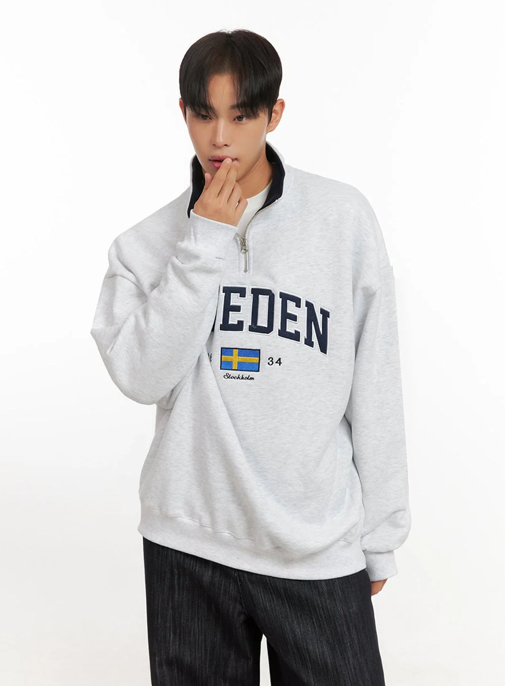 Men's Embroidered Half Zip-Up Sweatshirt ID406 - Image 4