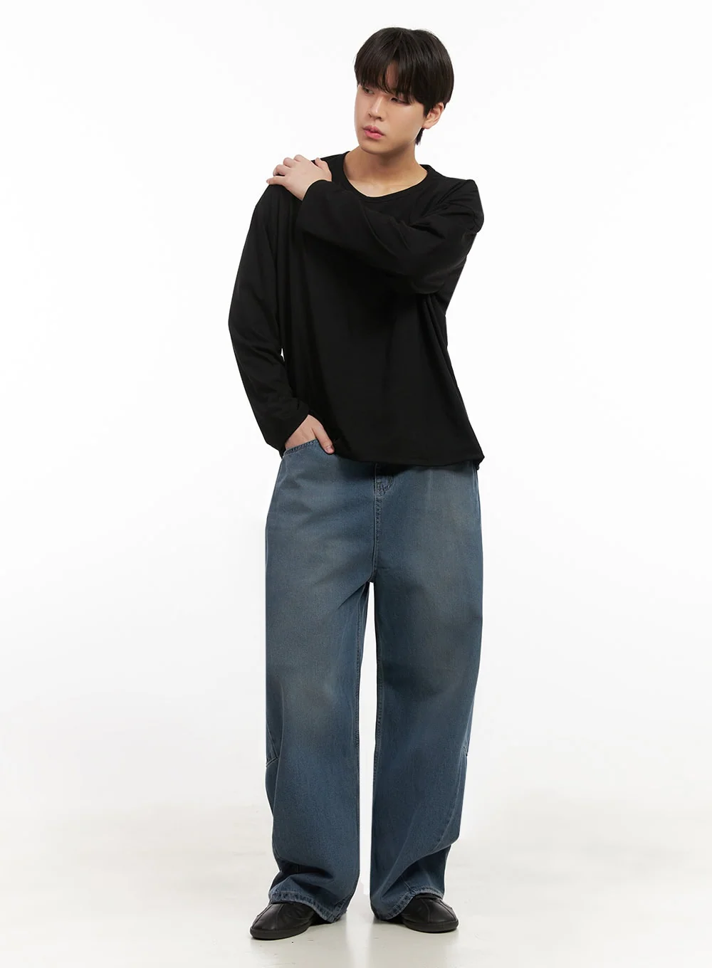 Men's Essential Long Sleeve Shirt IJ517 - Image 2