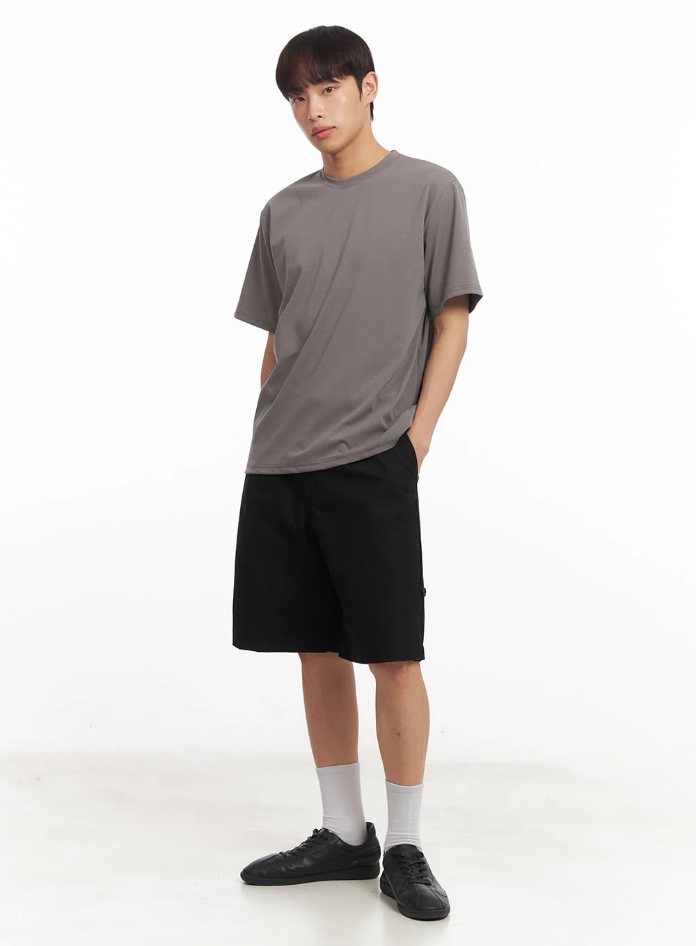 Men's Essential Solid T-Shirt IA518 - Image 2