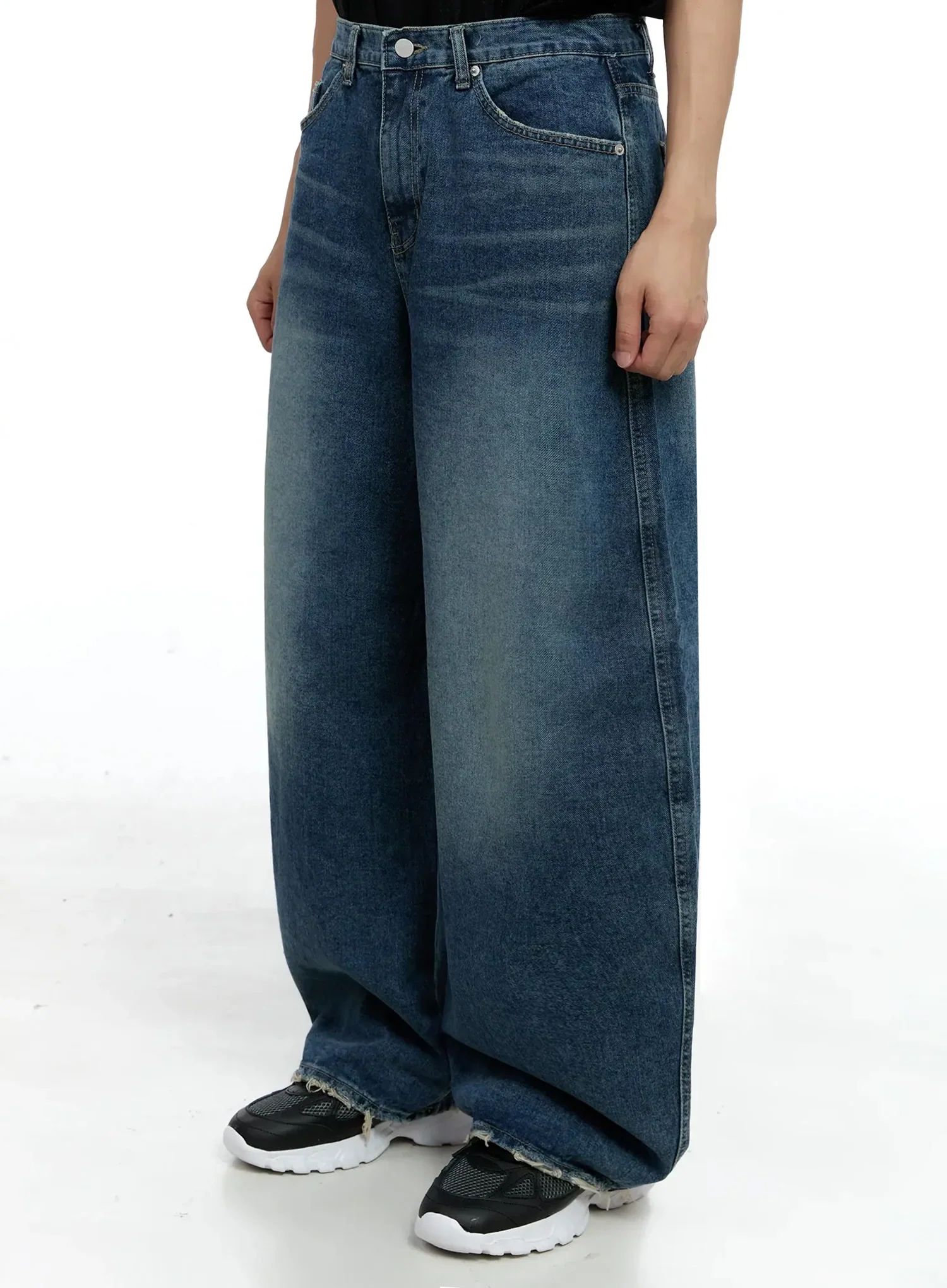 Men's Frayed Hem Baggy Jeans IG520 - Image 6