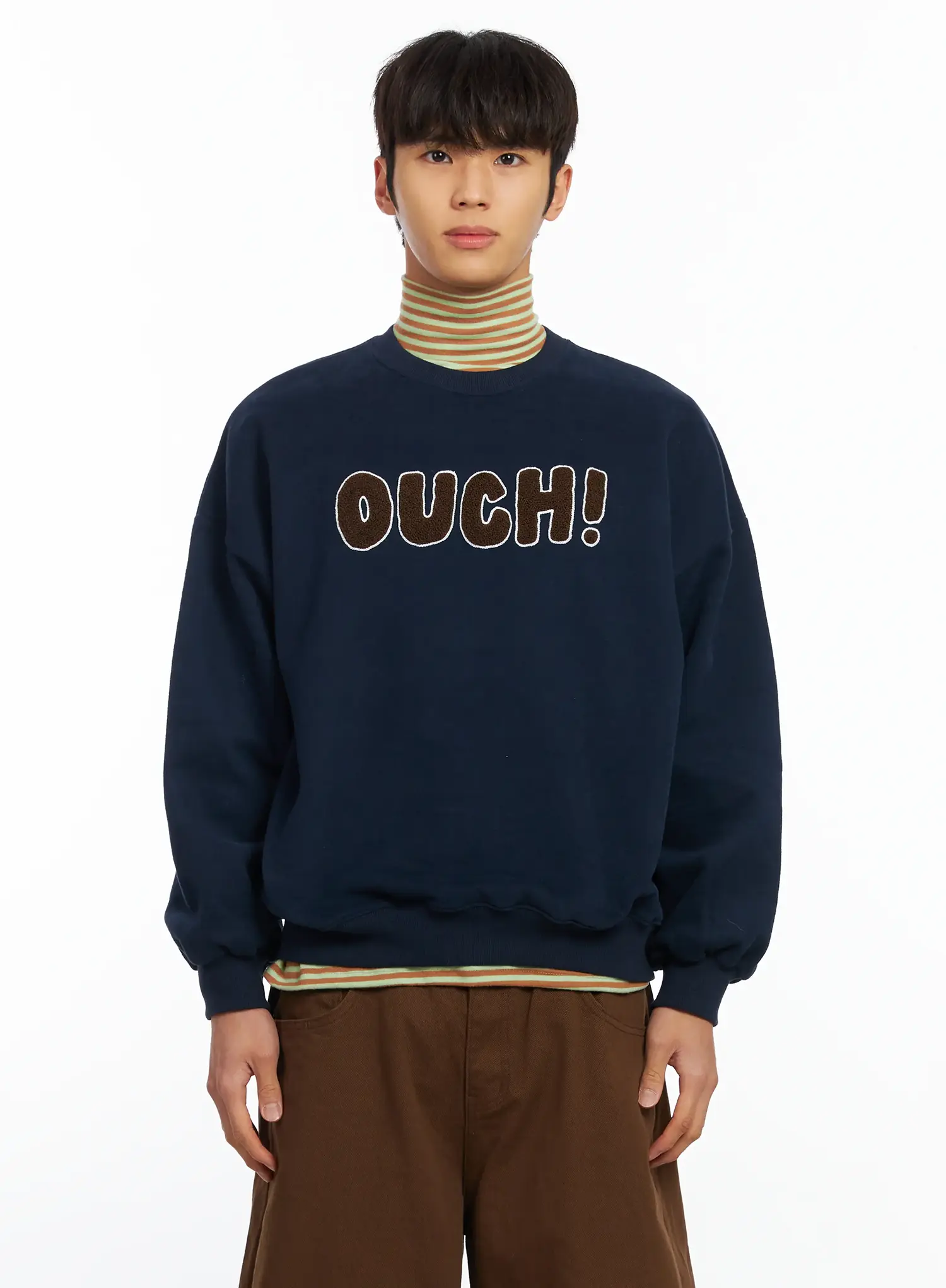 Men's Graphic Patch Sweatshirt IF504 - Image 9