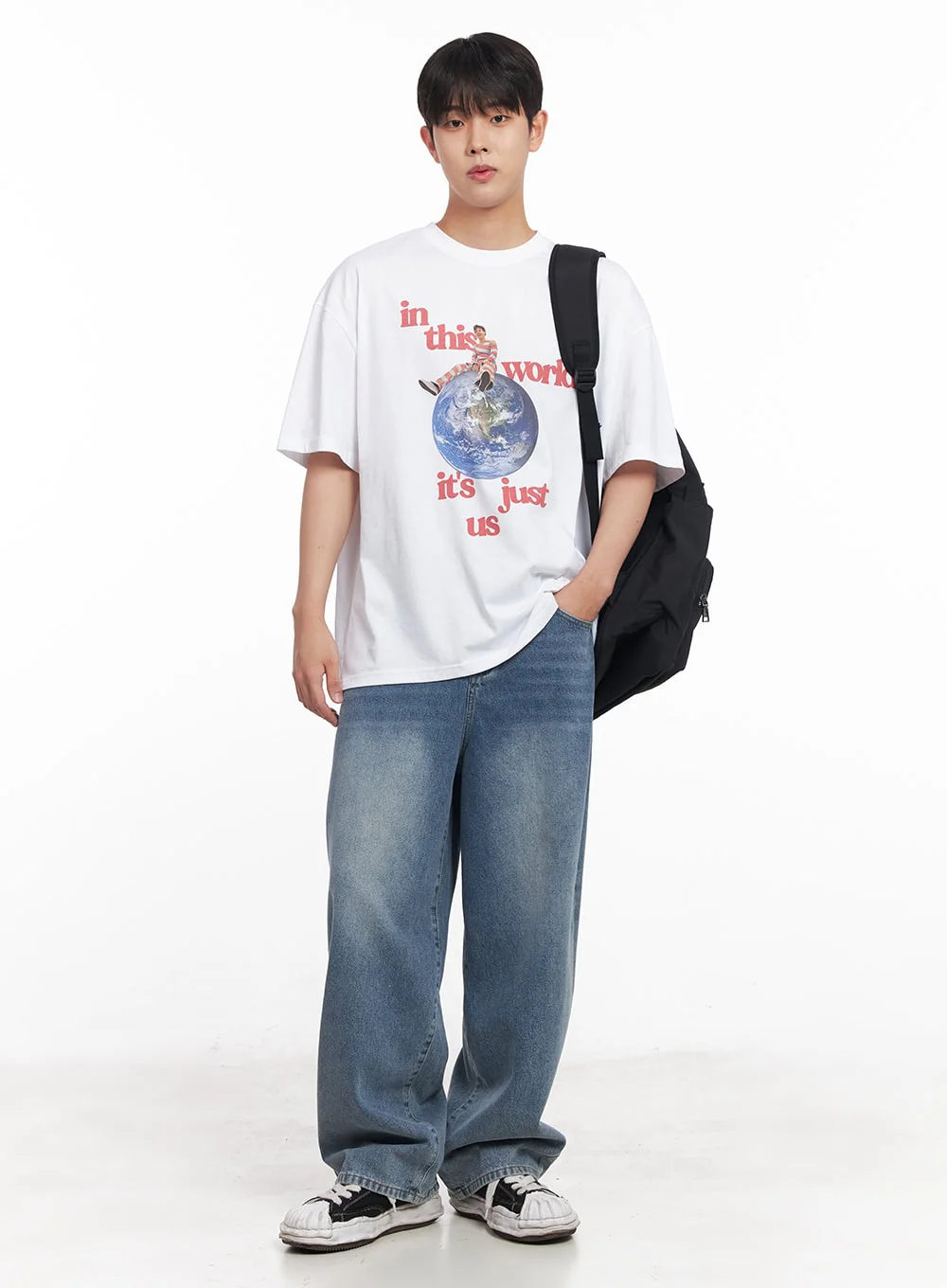 Men's Graphic Planet T-Shirt IY520 - Image 12