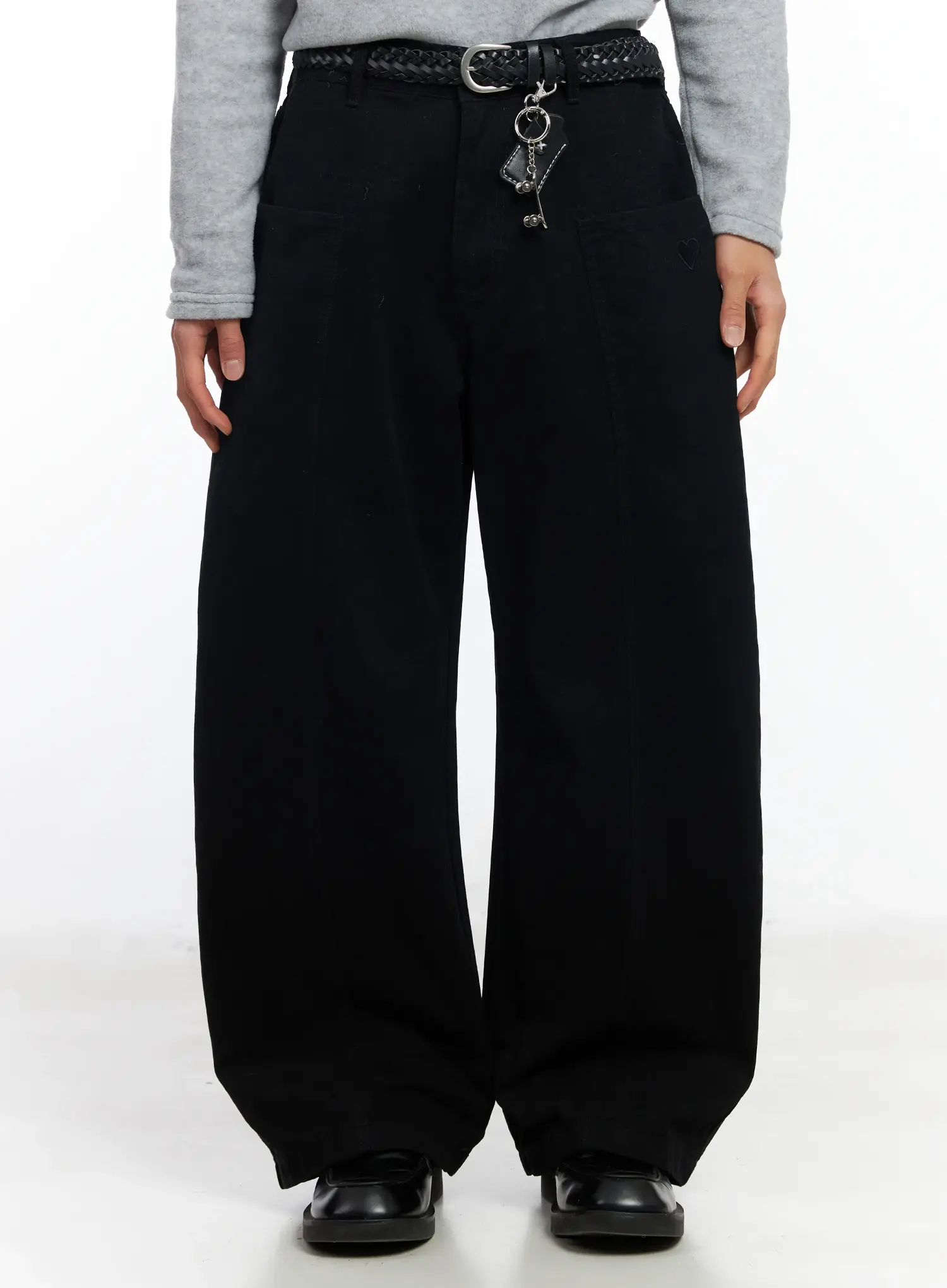 Men's Heart Embroidered Wide Pants IF504