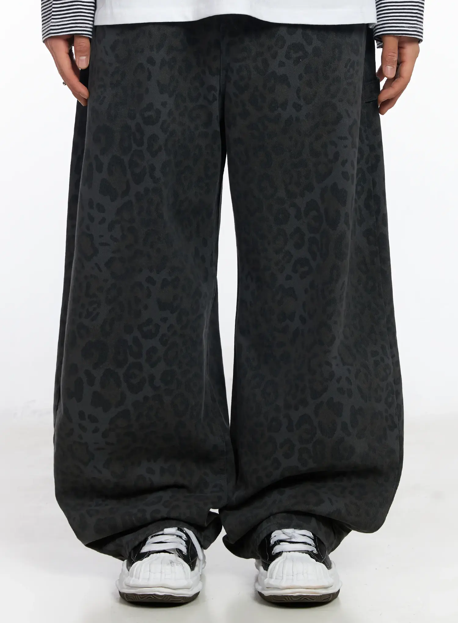 Men's Leopard Print Carpenter Pants IJ527