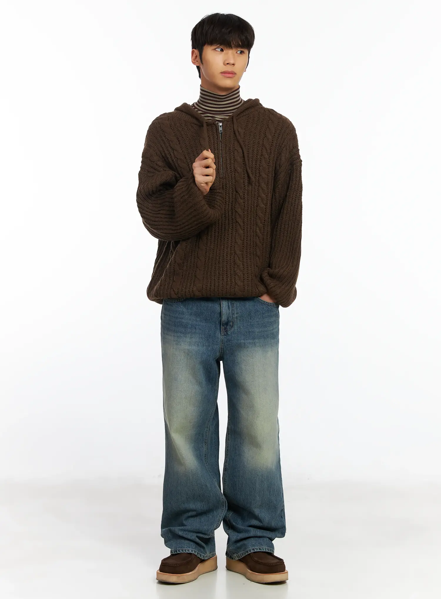 Men's Light Wash Relaxed Fit Jeans IF504 - Image 2