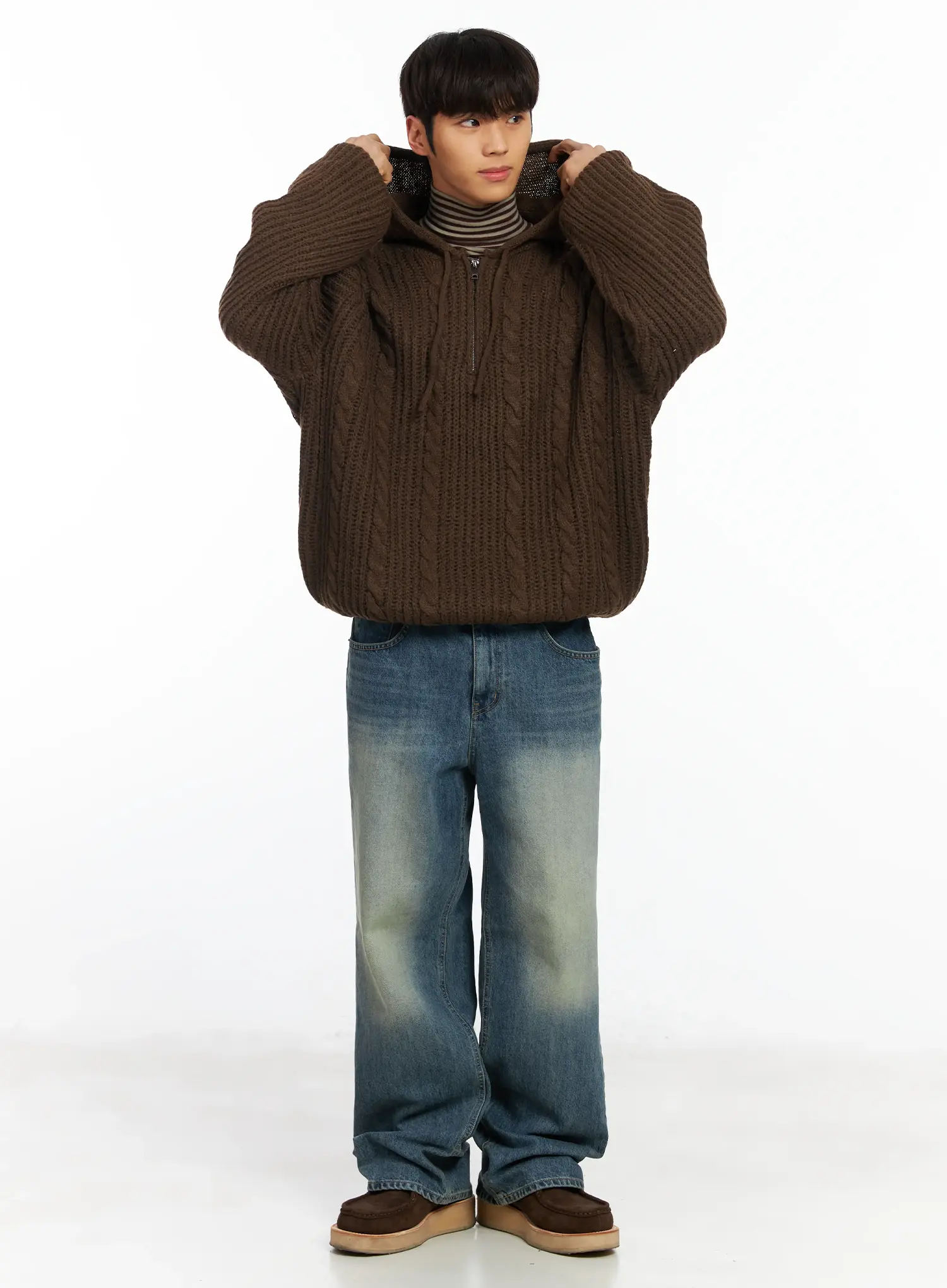 Men's Light Wash Relaxed Fit Jeans IF504 - Image 9