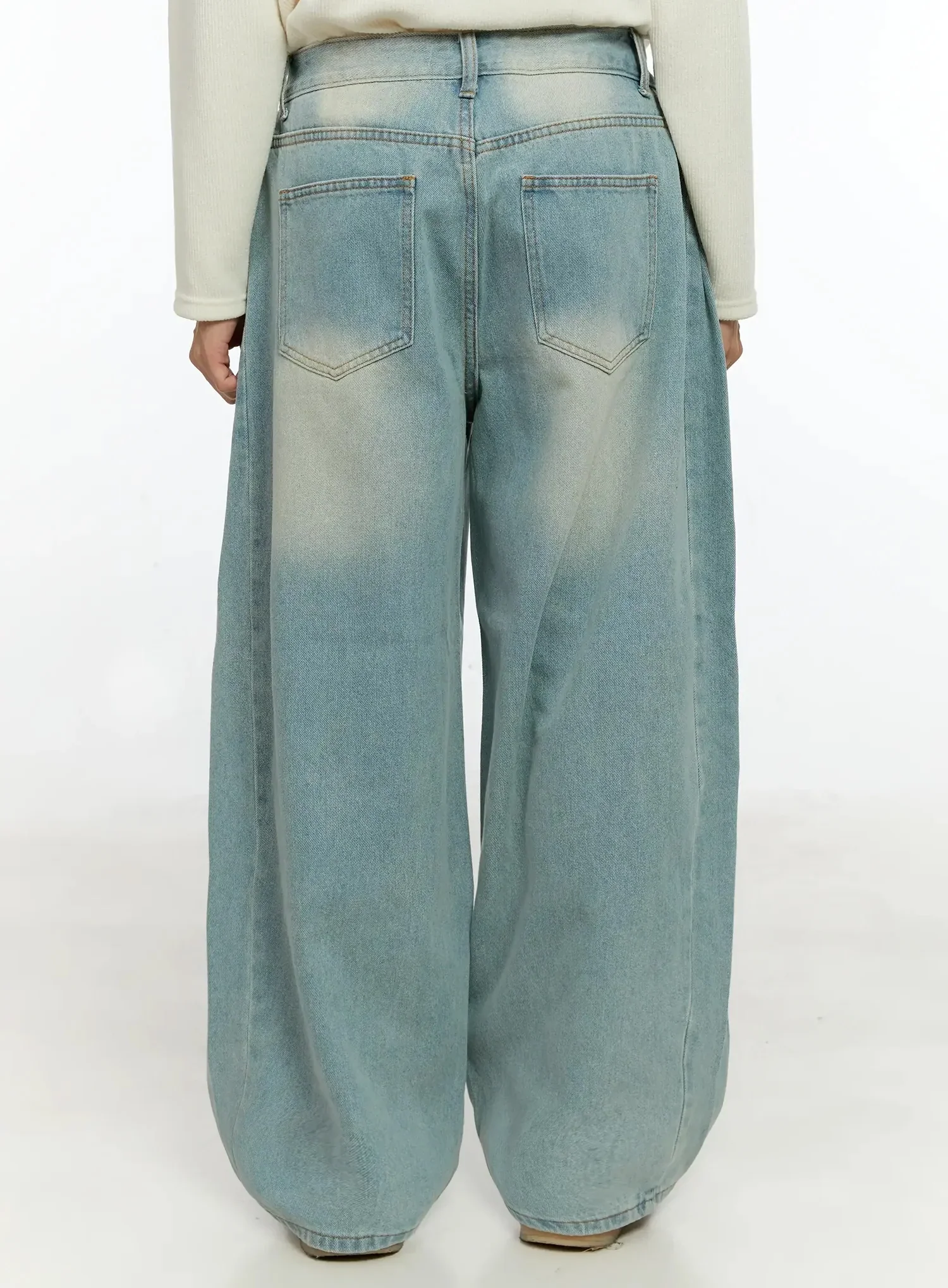 Men's Light Washed Side Point Jeans IN525 - Image 8