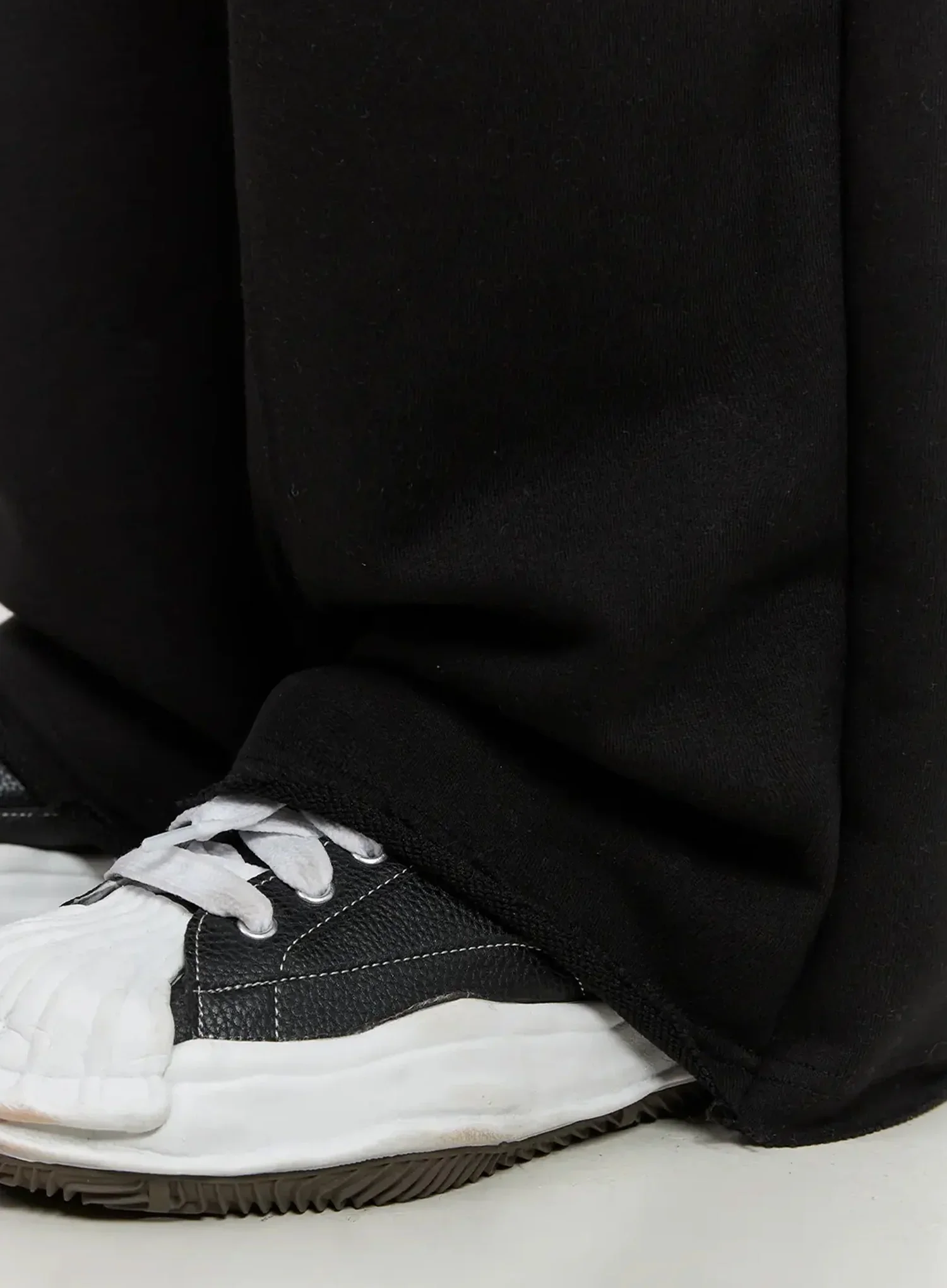 Men's Number Graphic Sweatpants IO517 - Image 13