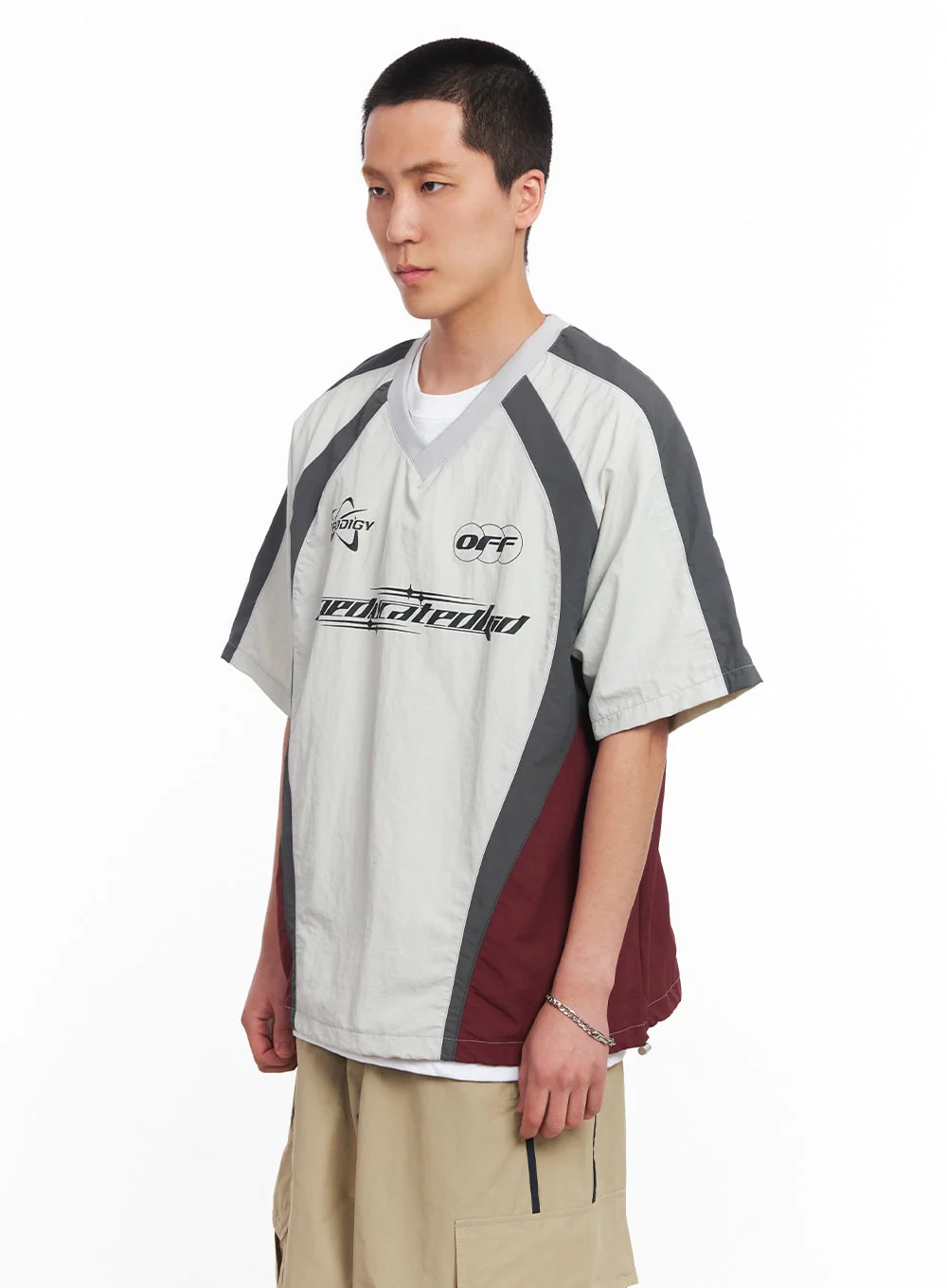 Men's Nylon Graphic V-Neck T-Shirt IU512 - Image 2
