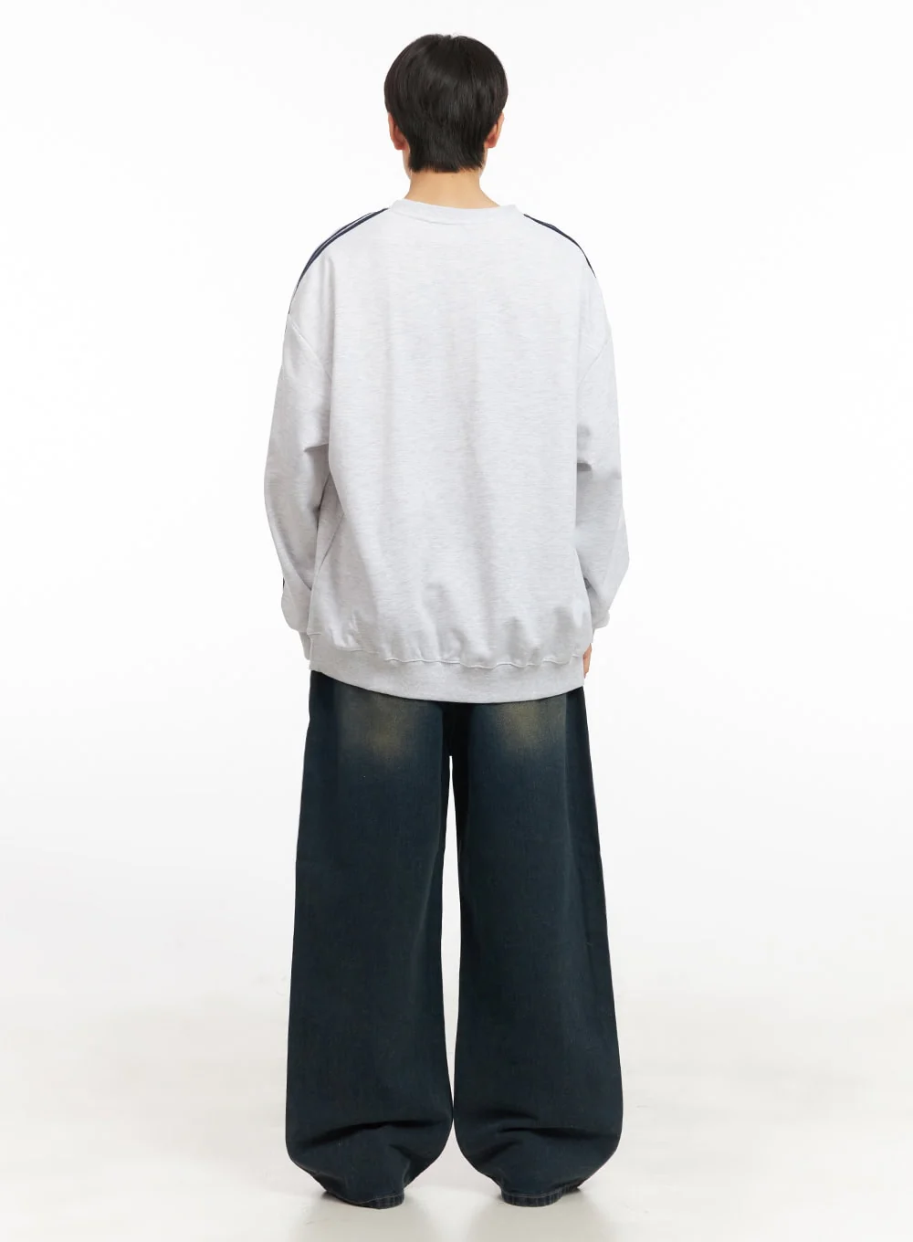 Men's Oversized Star Graphic Sweatshirt IJ517 - Image 9