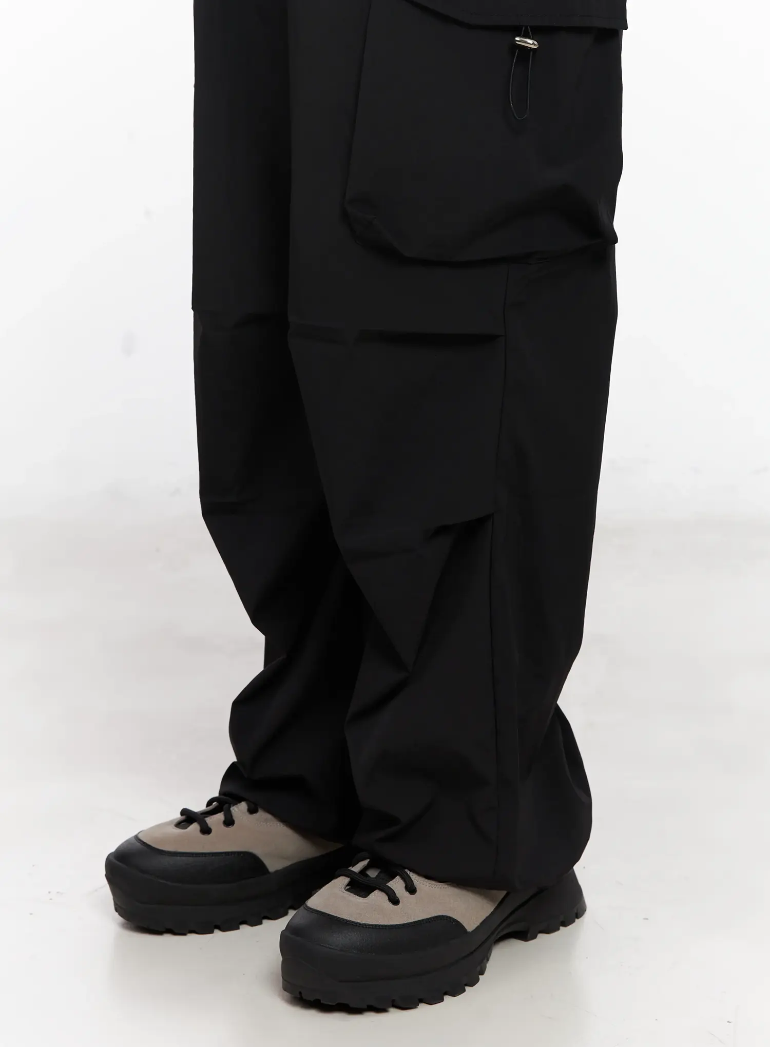 Men's Parachute Wide-Leg Cargo Pants IL504 - Image 8